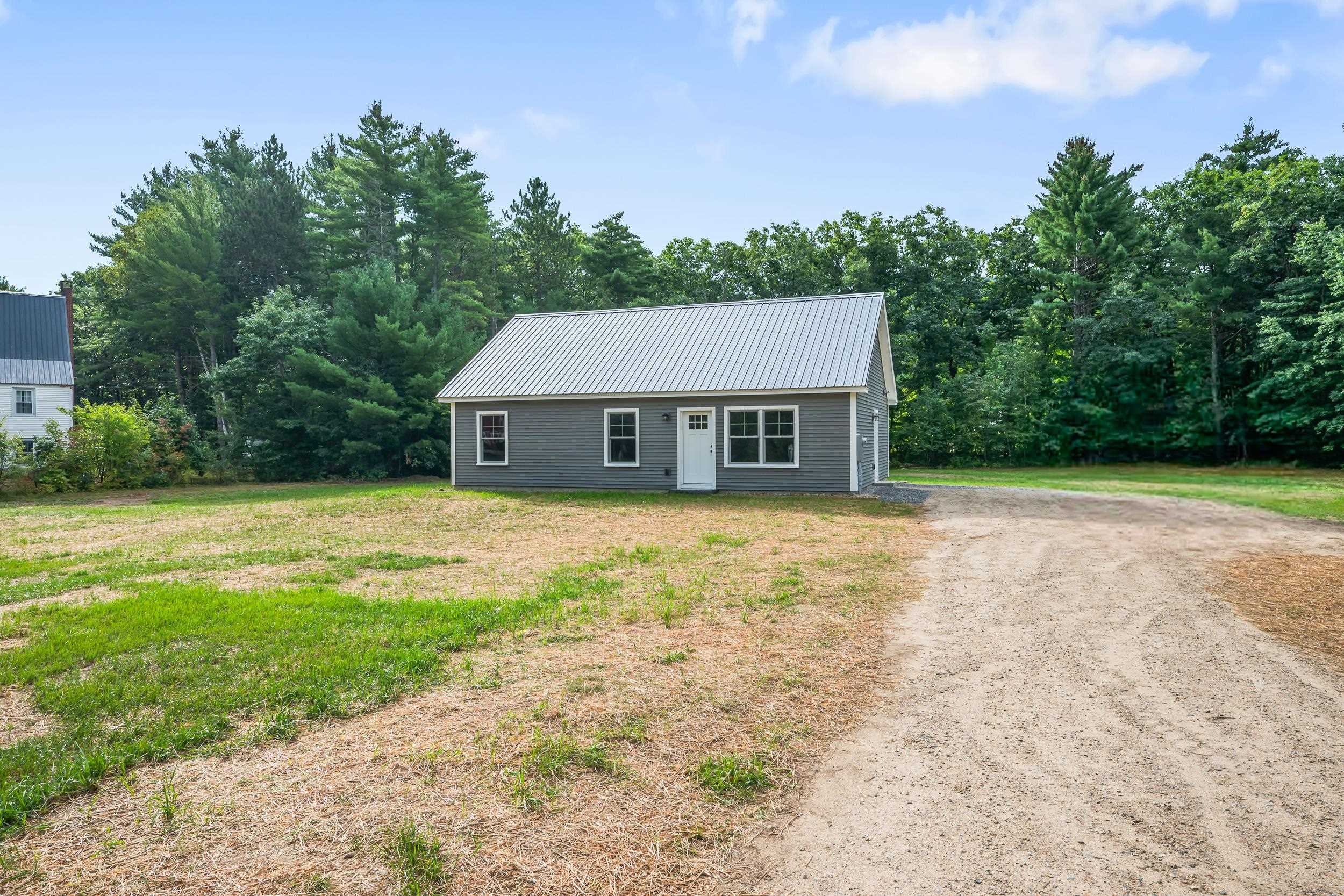 Photo 3 of Single family home for sale at 10 Spring St, Brownfield, ME 04010 | MLS# 5108320 | Listing updated on 2026-09-17