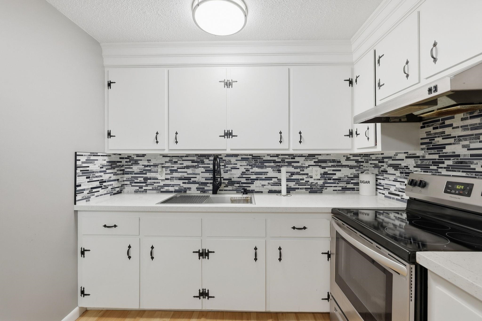 Second Floor Kitchen 26217089