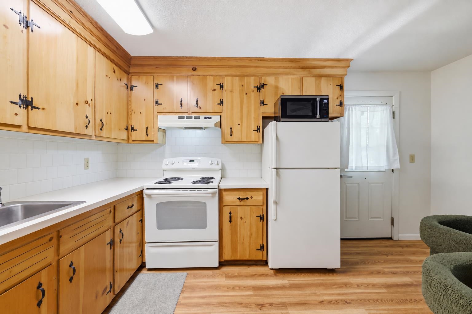 First Floor Kitchen 26217297