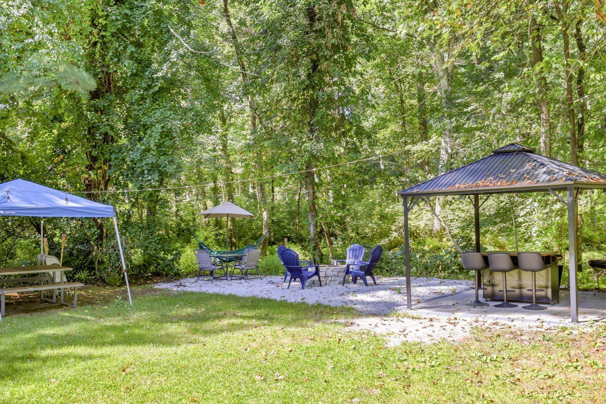 Back Yard 26217071