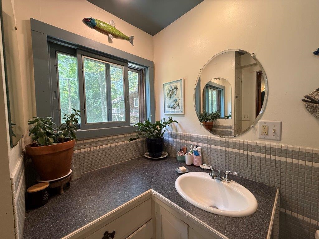 Custom Tile 26153119