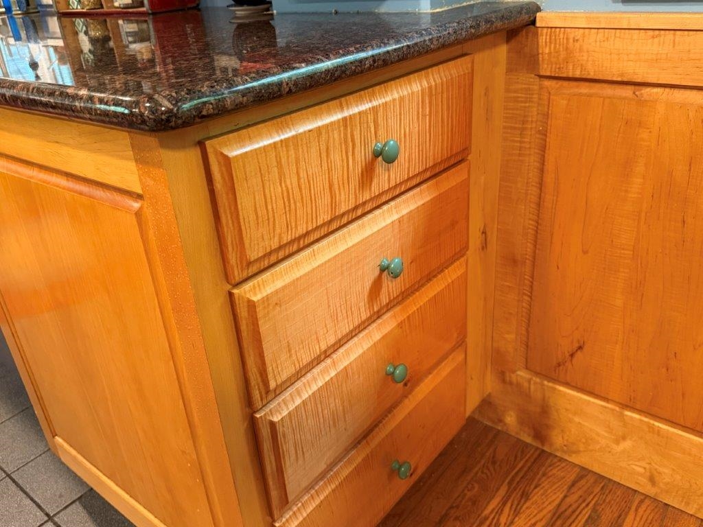 Custom Drawers 26153131