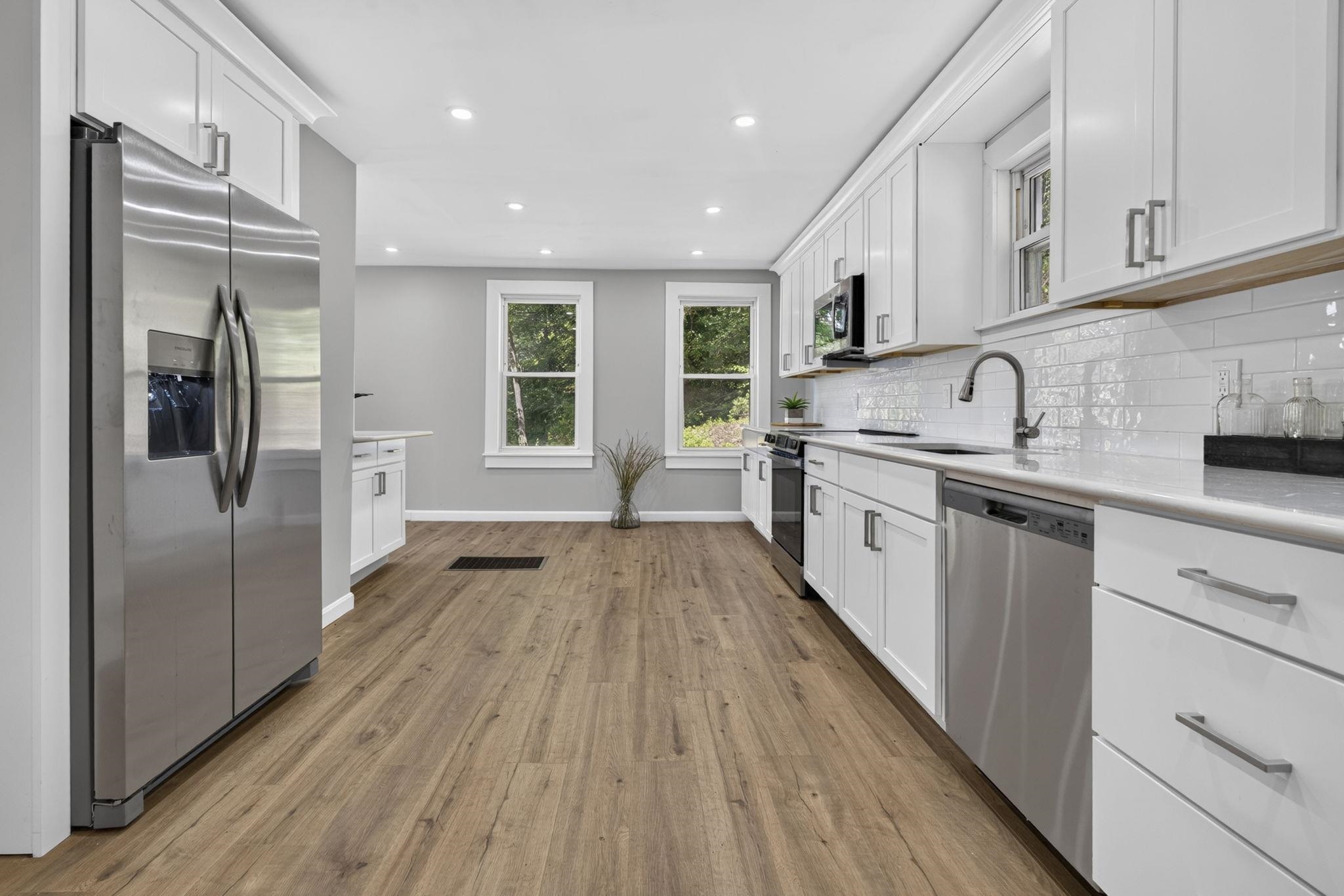 Photo 2 of Single family home for sale at 521 Northfield Rd, Hinsdale, NH 03451 | MLS# 5108733 | Listing updated on 2026-09-17