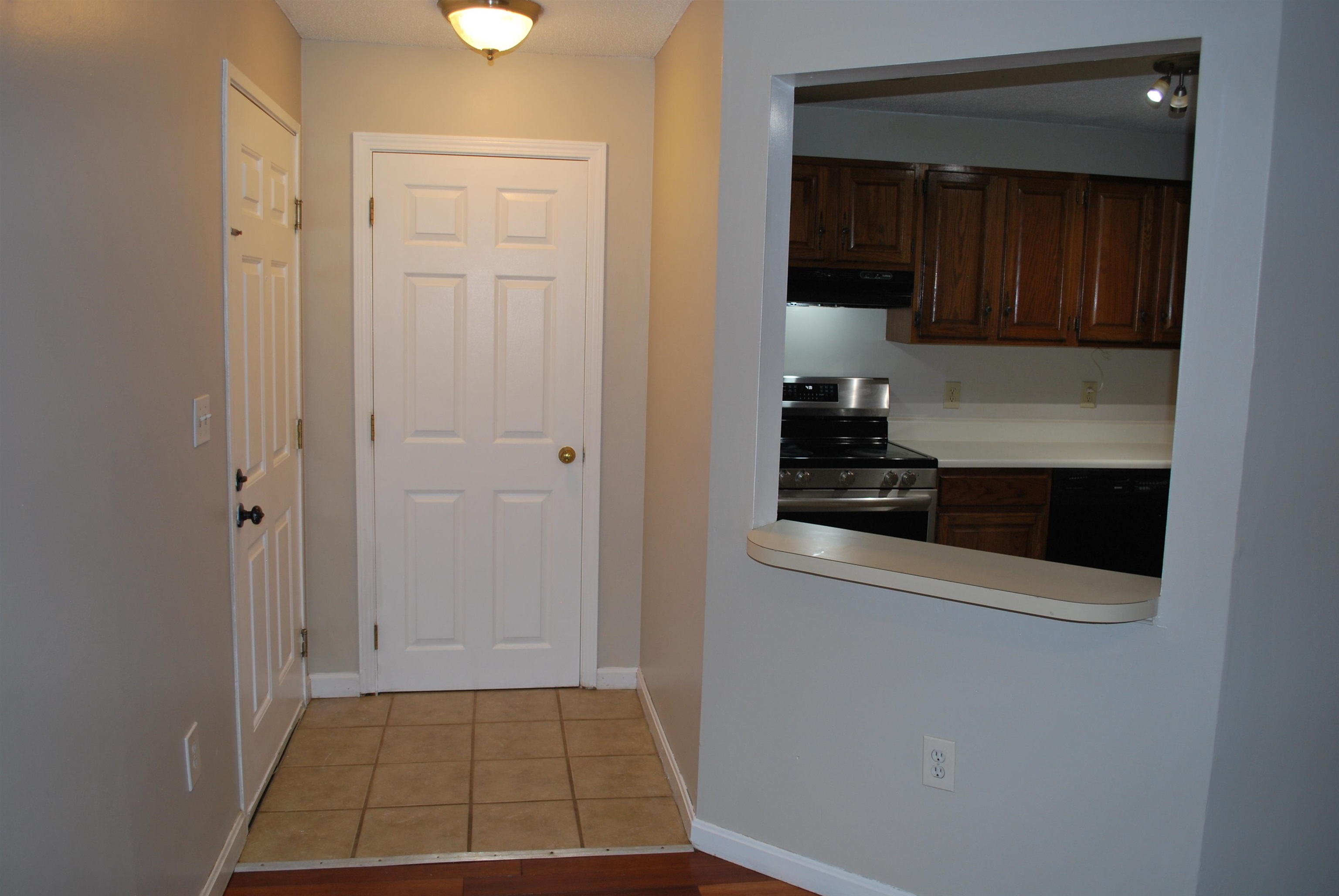 Photo 6 of 26