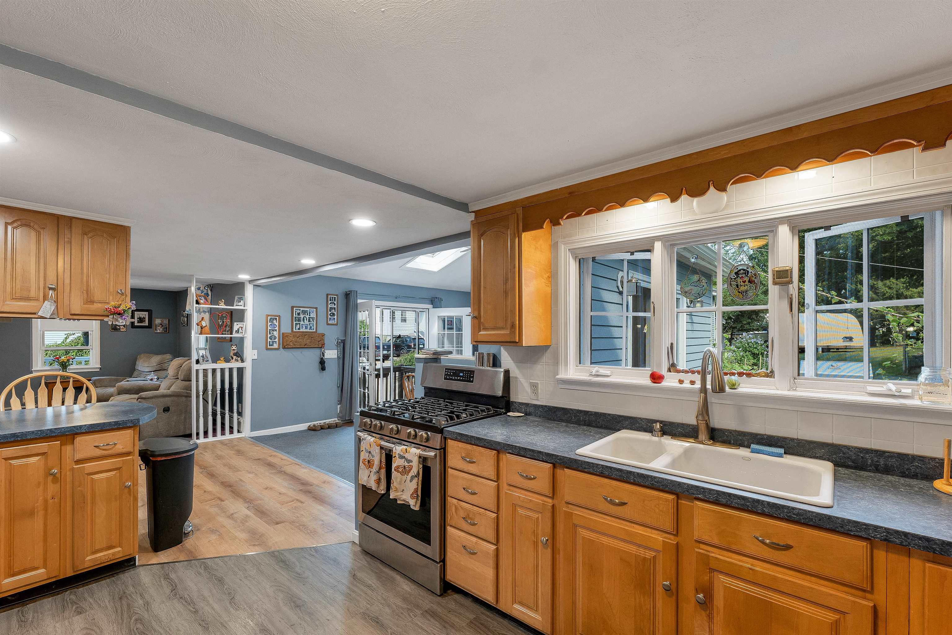 4 Wells Road, Salem, NH photo 4