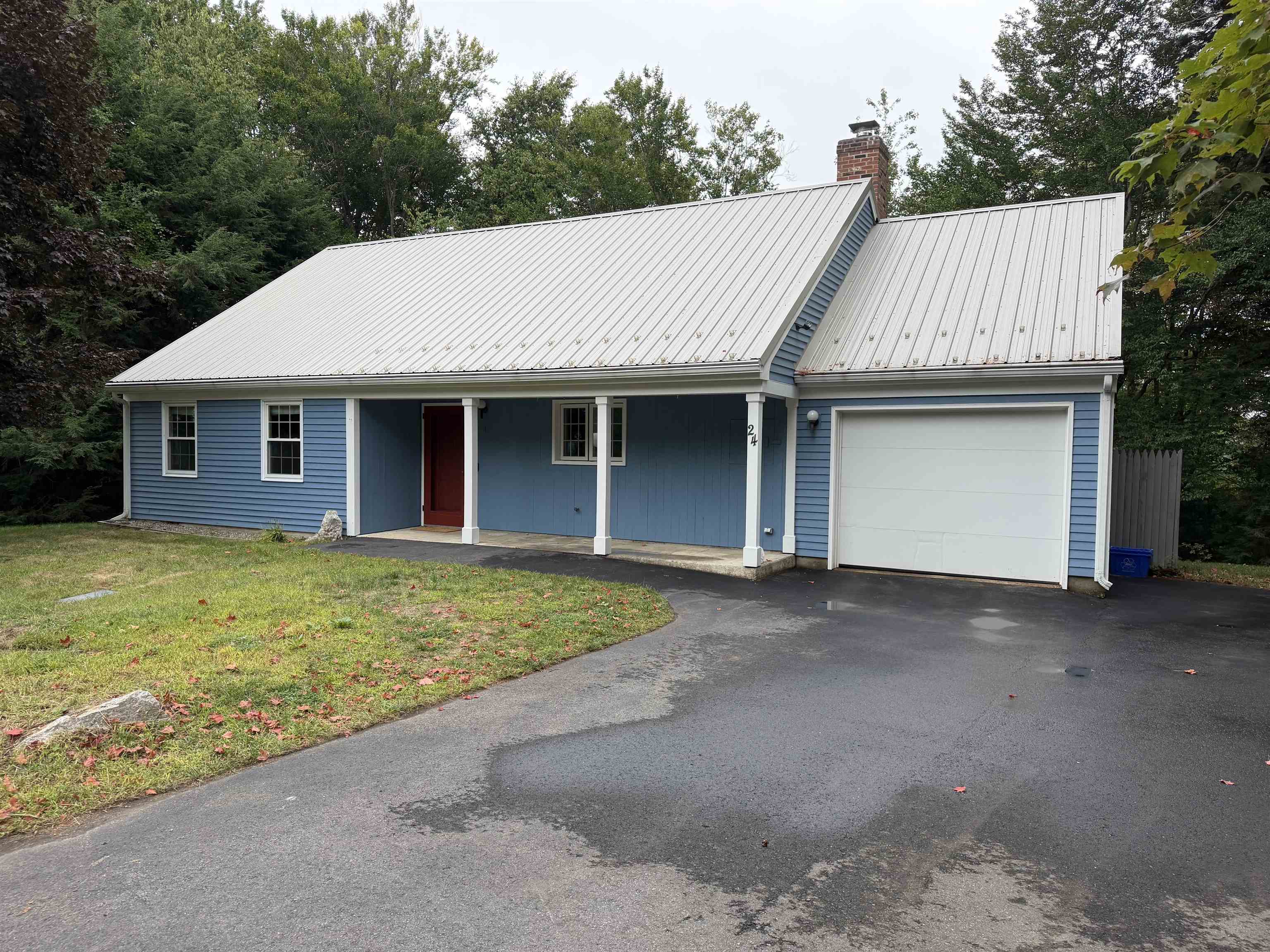 Photo 2 of Single family home for sale at 24 Granite Ridge Dr, Belmont, NH 03220 | MLS# 5108895 | Listing updated on 2026-09-30