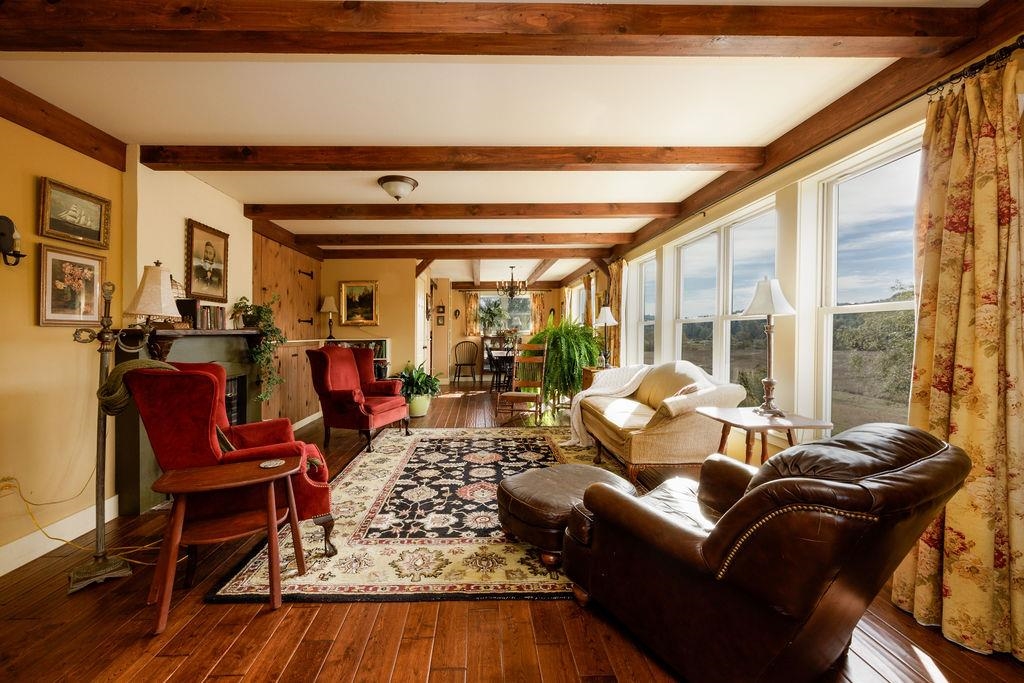 Exposed Beams/Hardwood Floors 24117137