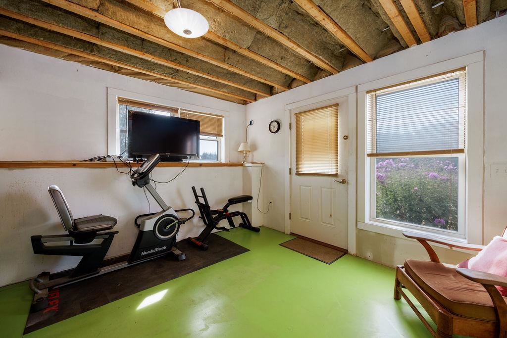Exercise Room 24117174