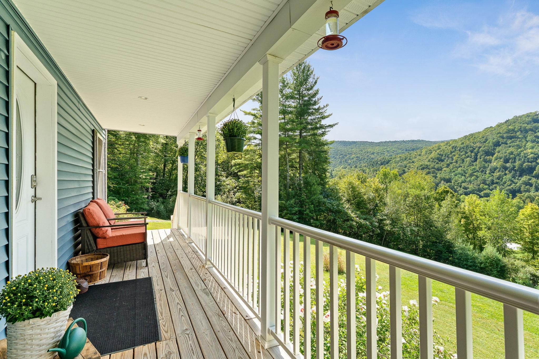 Photo 3 of Single family home for sale at 6969 Main Rd, Huntington, VT 05462 | MLS# 5109089 | Listing updated on 2026-09-10