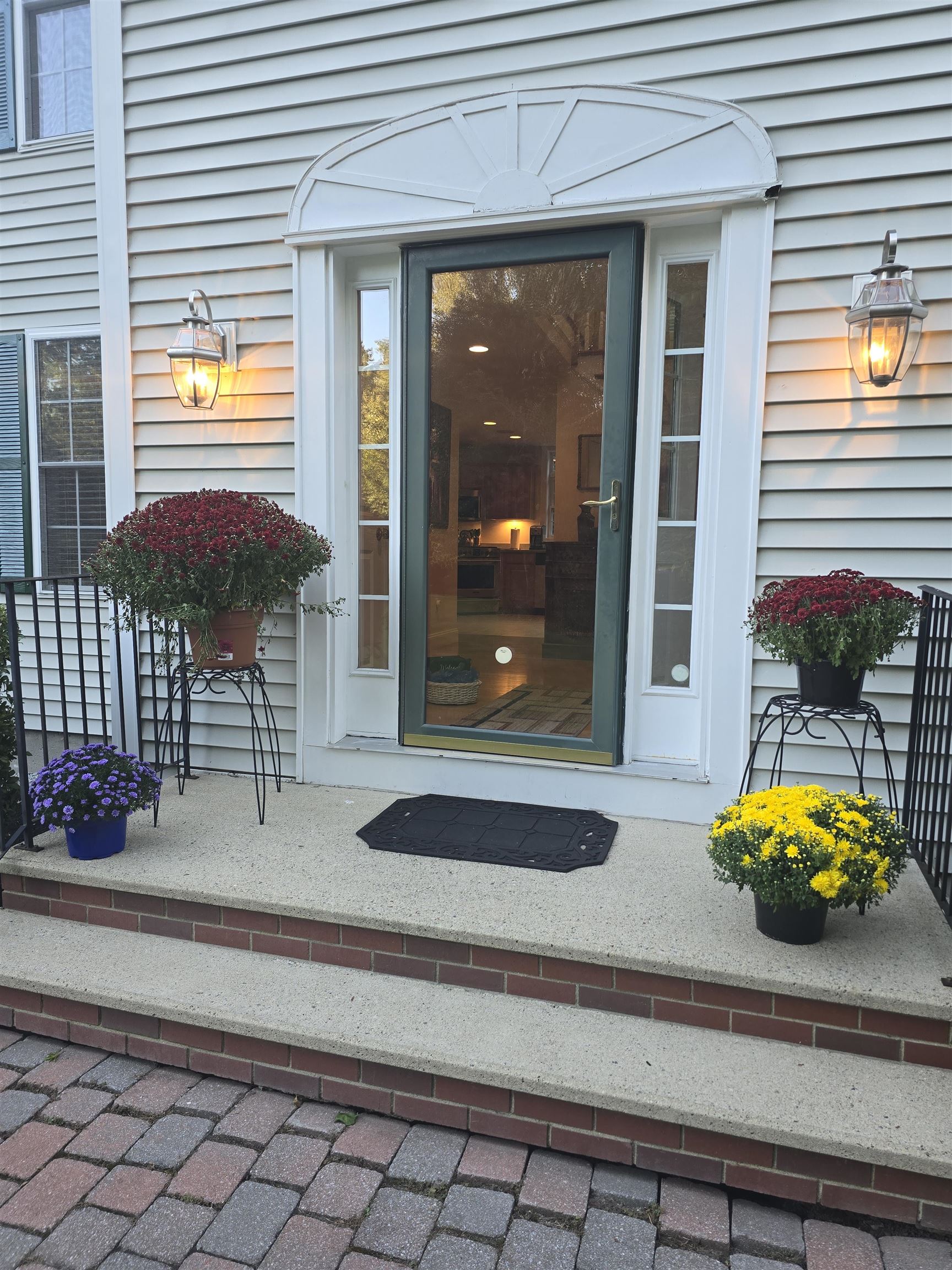Photo 4 of Single family home for sale at 1049 Bridge St, Pelham, NH 03076 | MLS# 5109129 | Listing updated on 2026-09-12