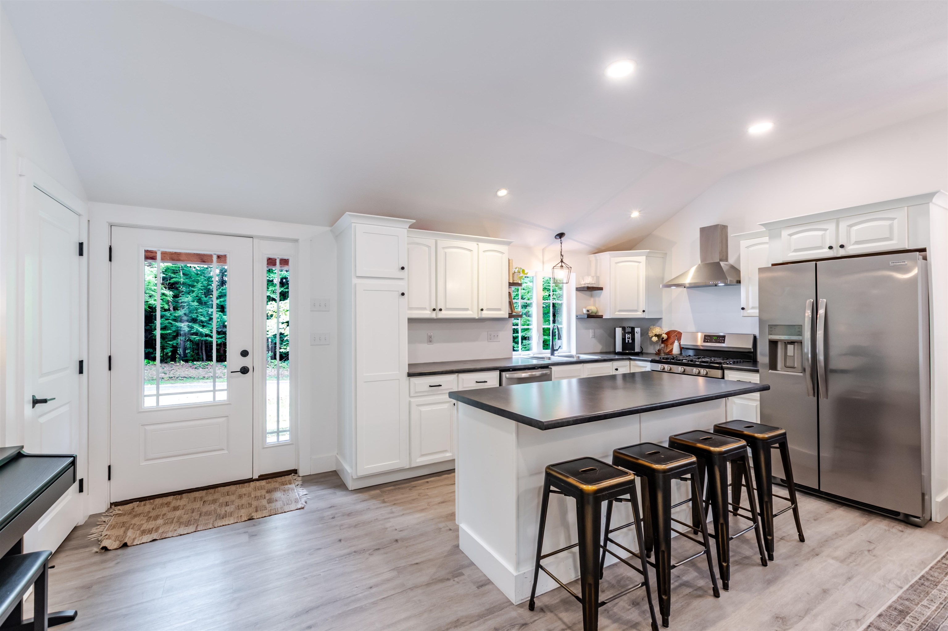 Photo 2 of Single family home for sale at 455 Turnpike Rd, Jaffrey, NH 03452 | MLS# 5109135 | Listing updated on 2026-09-10
