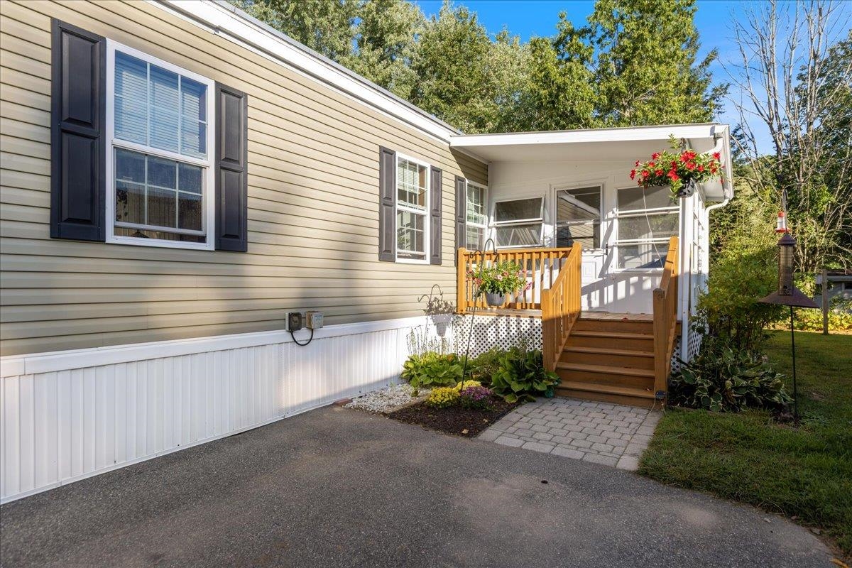 22 Willow Road, Newton, NH photo 4