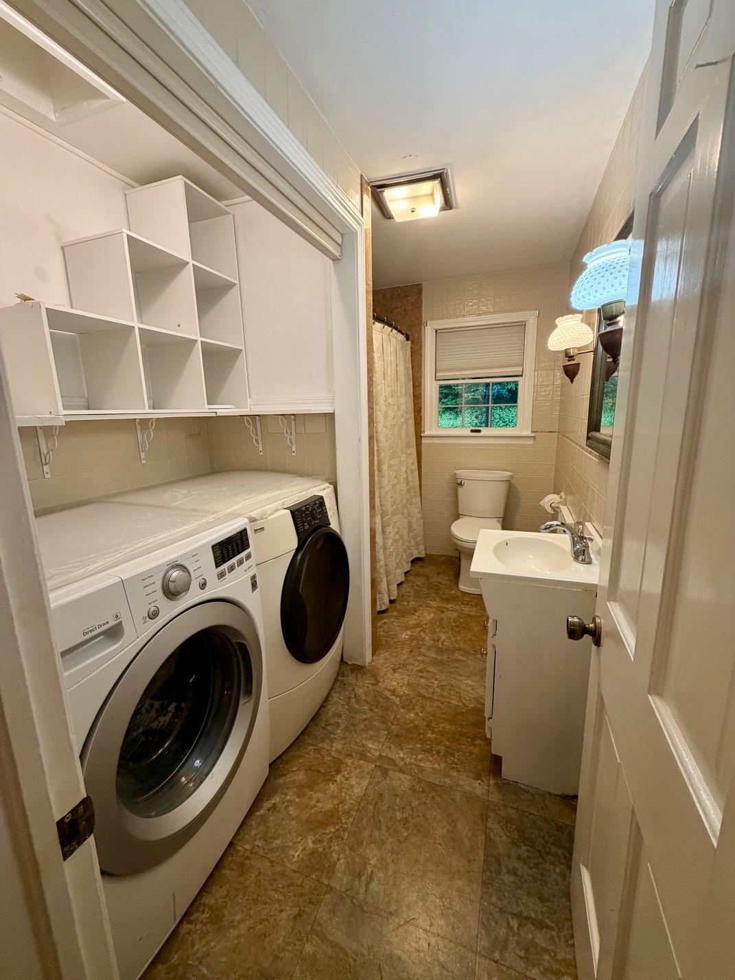 1st floor bathroom