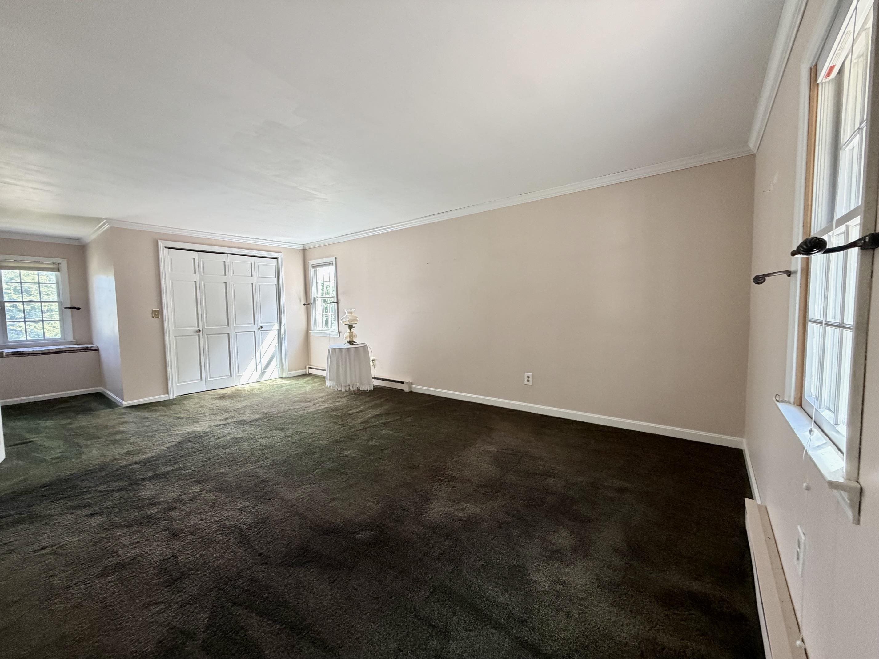 Huge primary bedroom