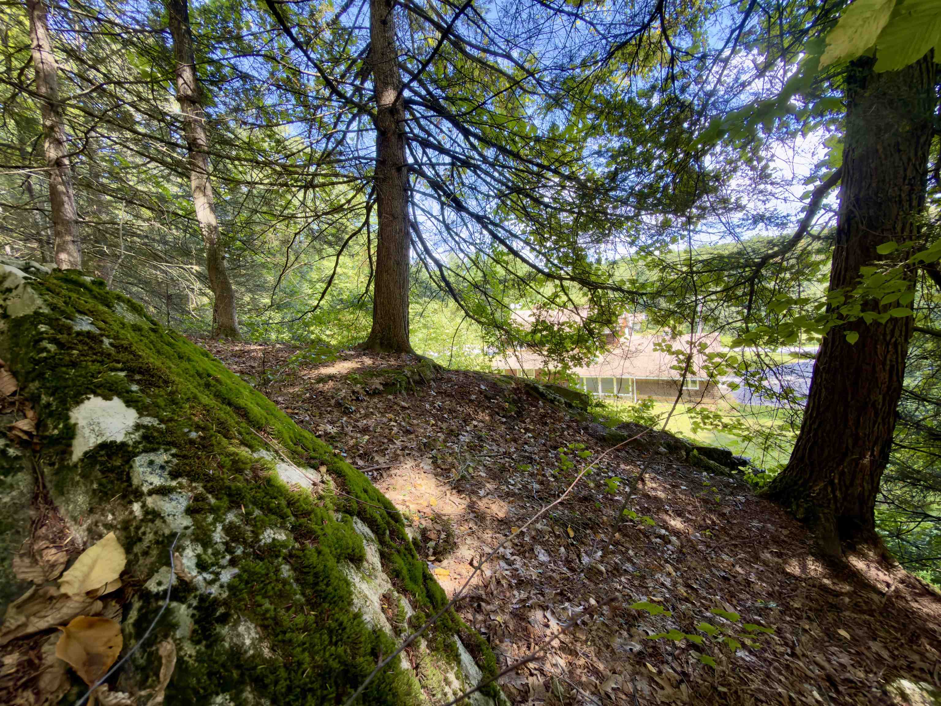 Stone outcroppings to die for!