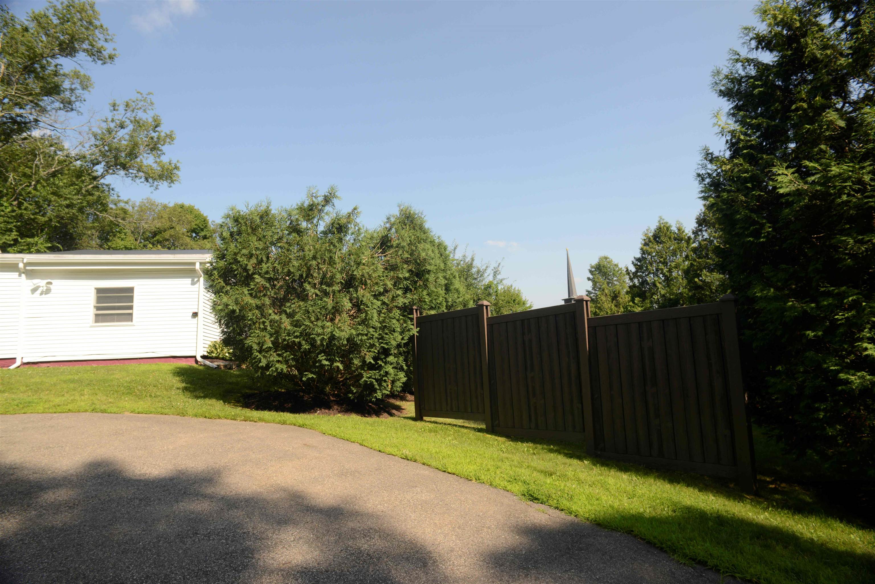 40 Western Avenue, Milton, NH photo 4