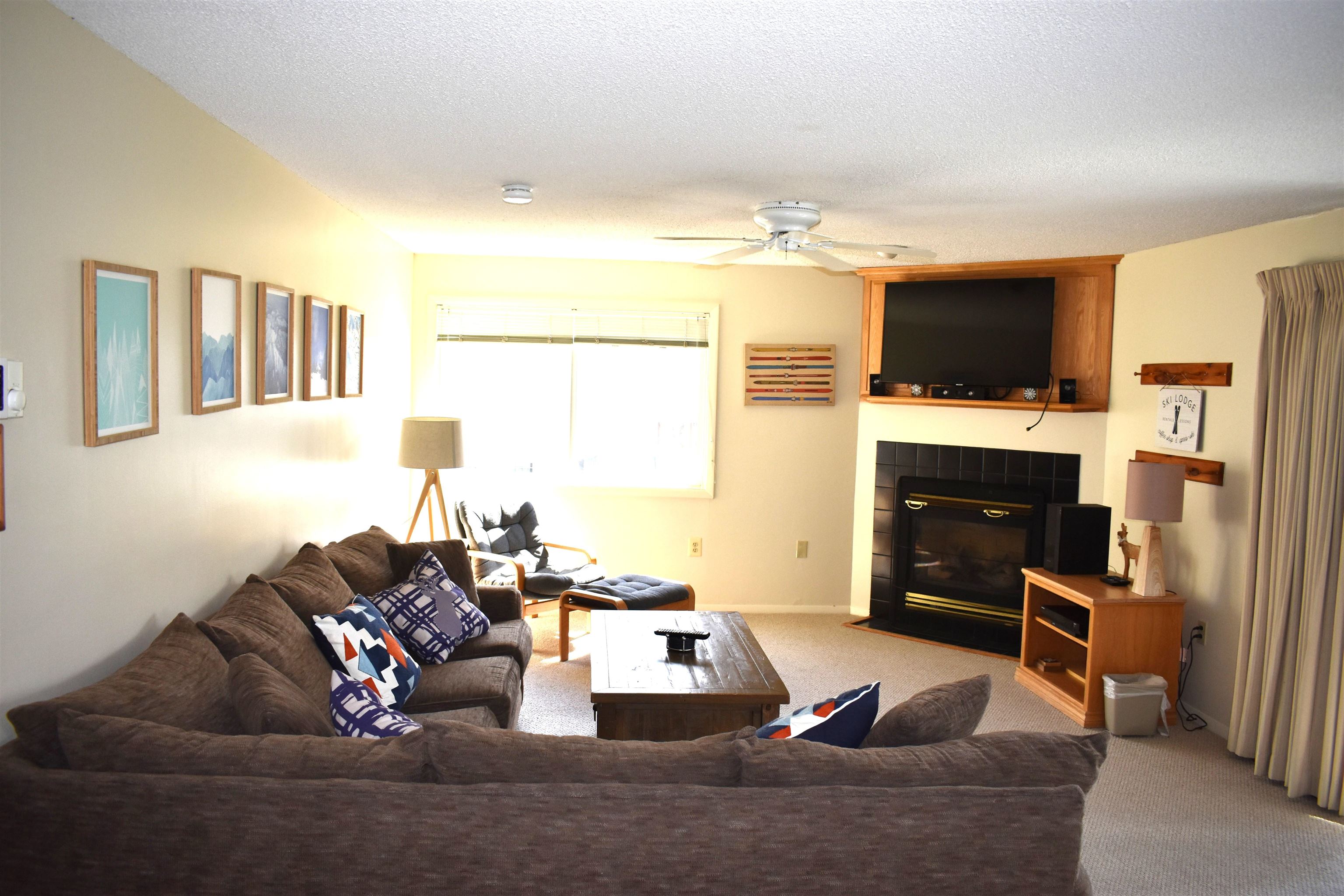 Photo 2 of Condo for sale at 29 Slopeside At Smugglers Notch Resort #31, Cambridge, VT 05464 | MLS# 5109280 | Listing updated on 2026-10-02