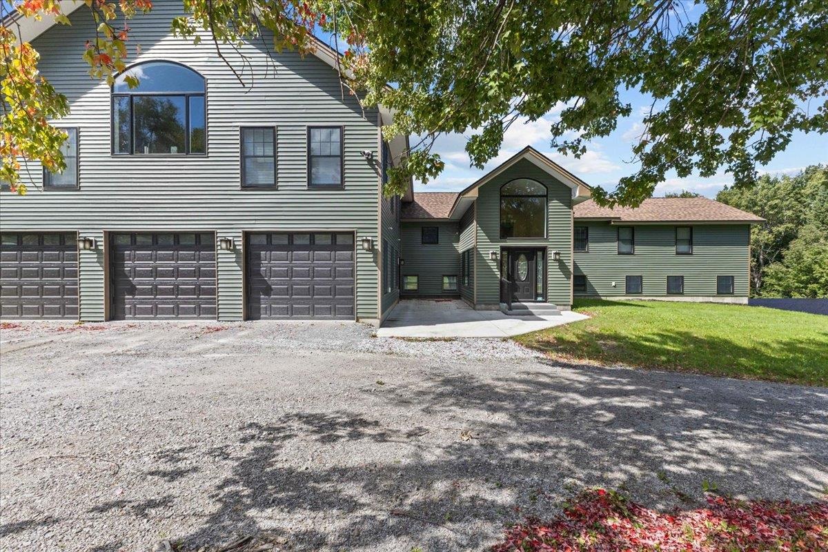 Photo 2 of Single family home for sale at 898 Gonyeau Rd, Plainfield, VT 05667 | MLS# 5109325 | Listing updated on 2026-09-15