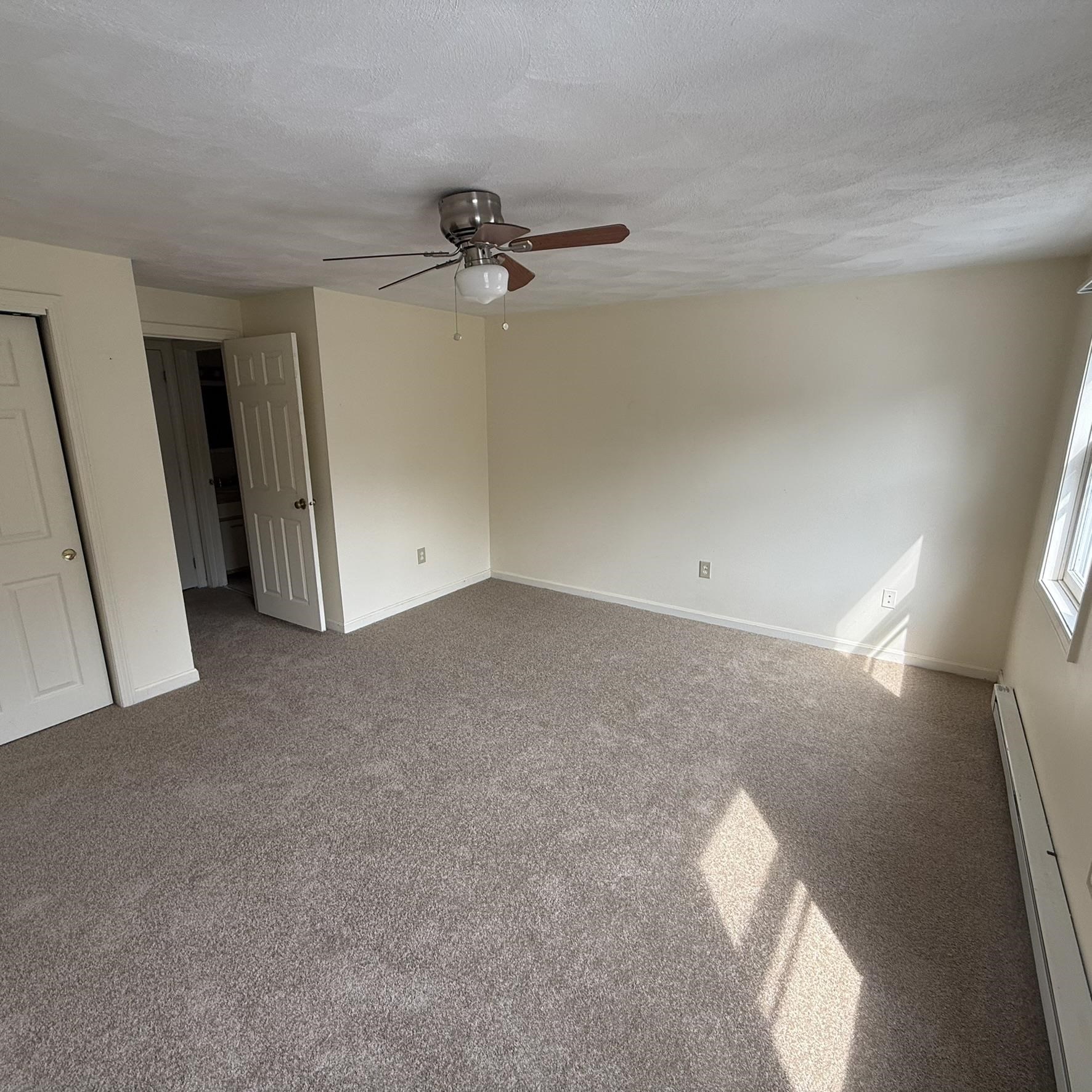 Photo 19 of 25