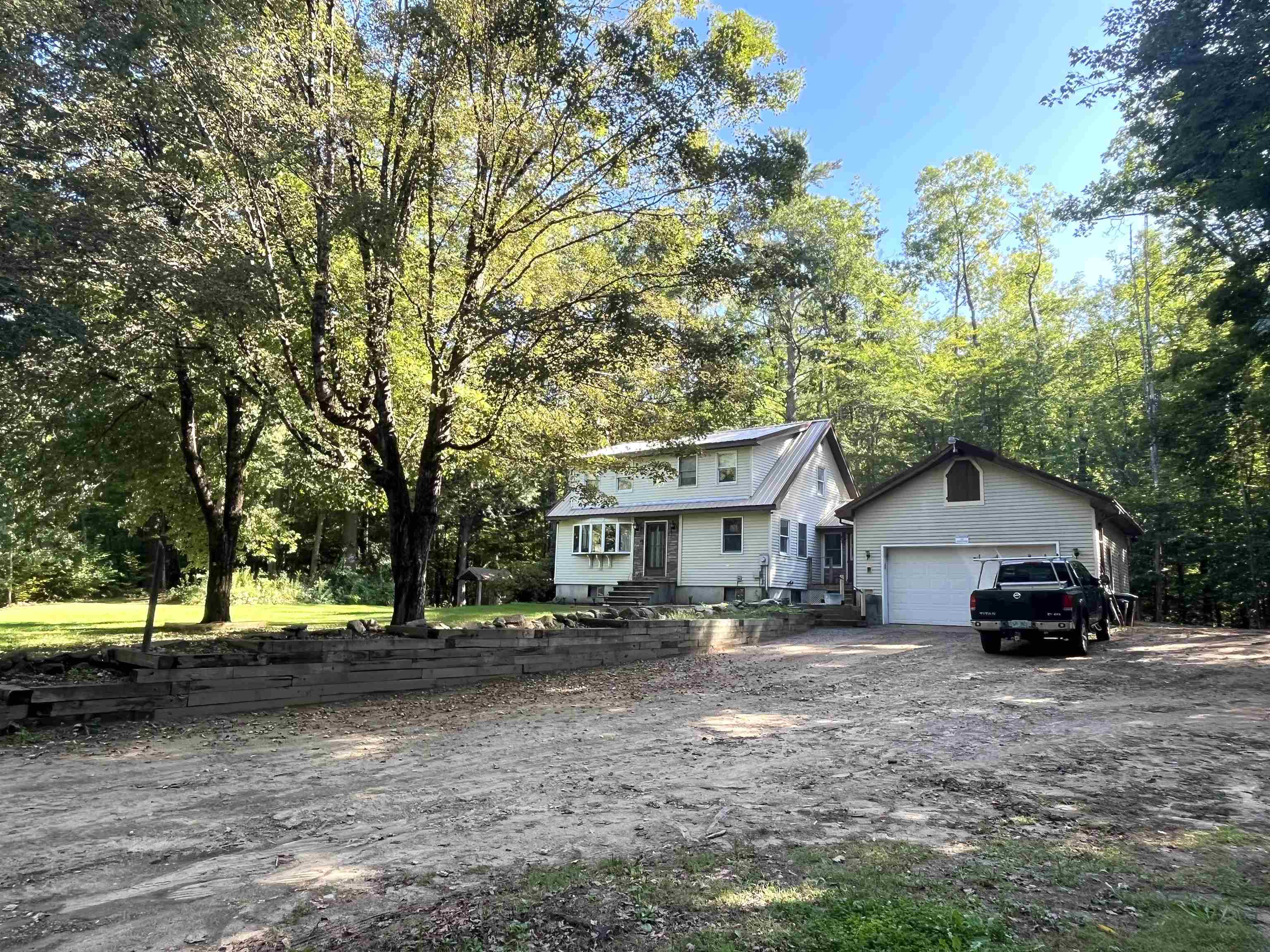 Photo 2 of Single family home for sale at 100 North Rd, Franklin, NH 03235 | MLS# 5109505 | Listing updated on 2026-09-20