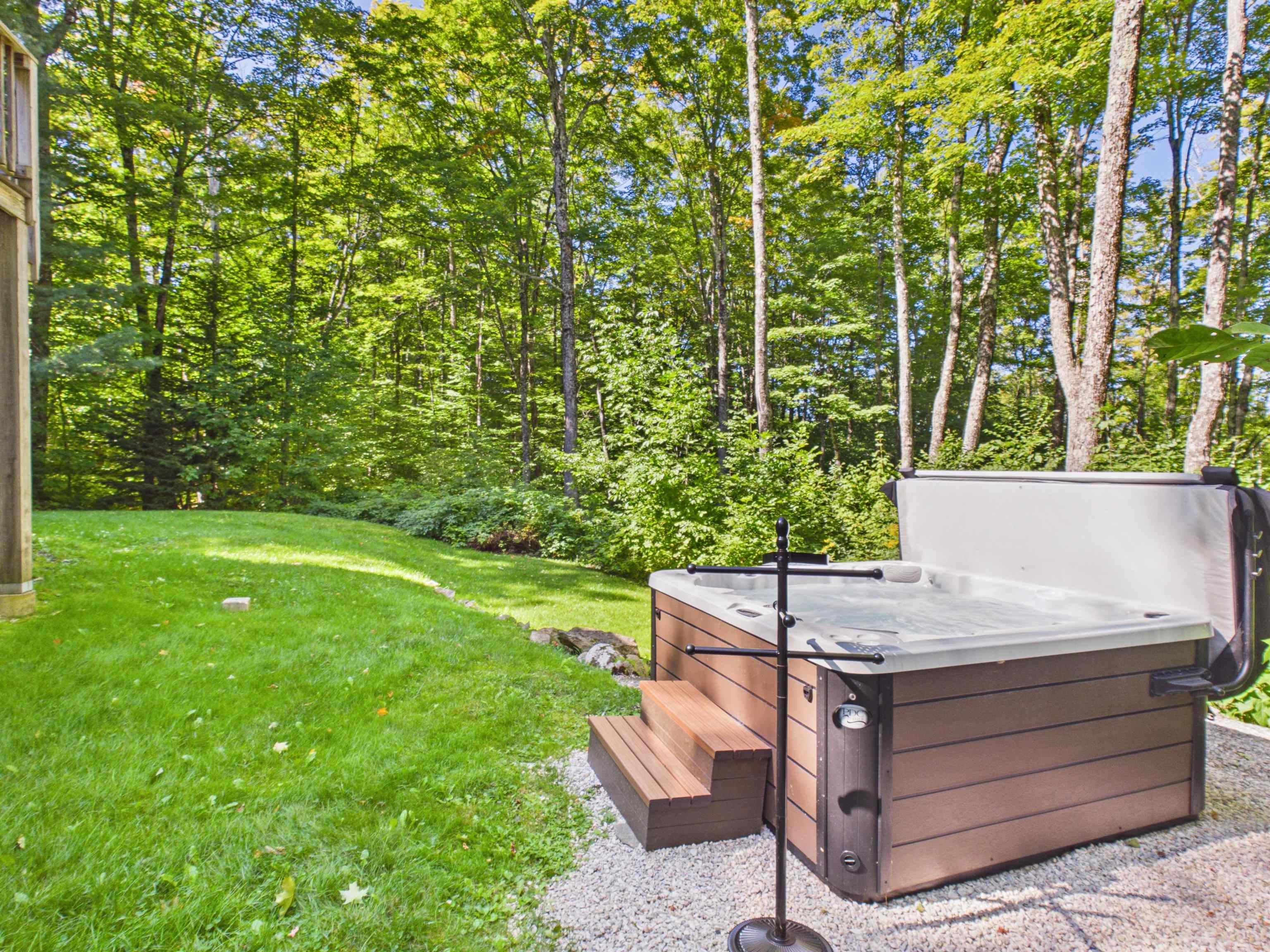 Photo 3 of Single family home for sale at 293 Tanglewood Dr, Killington, VT 05751 | MLS# 5109634 | Listing updated on 2026-09-14
