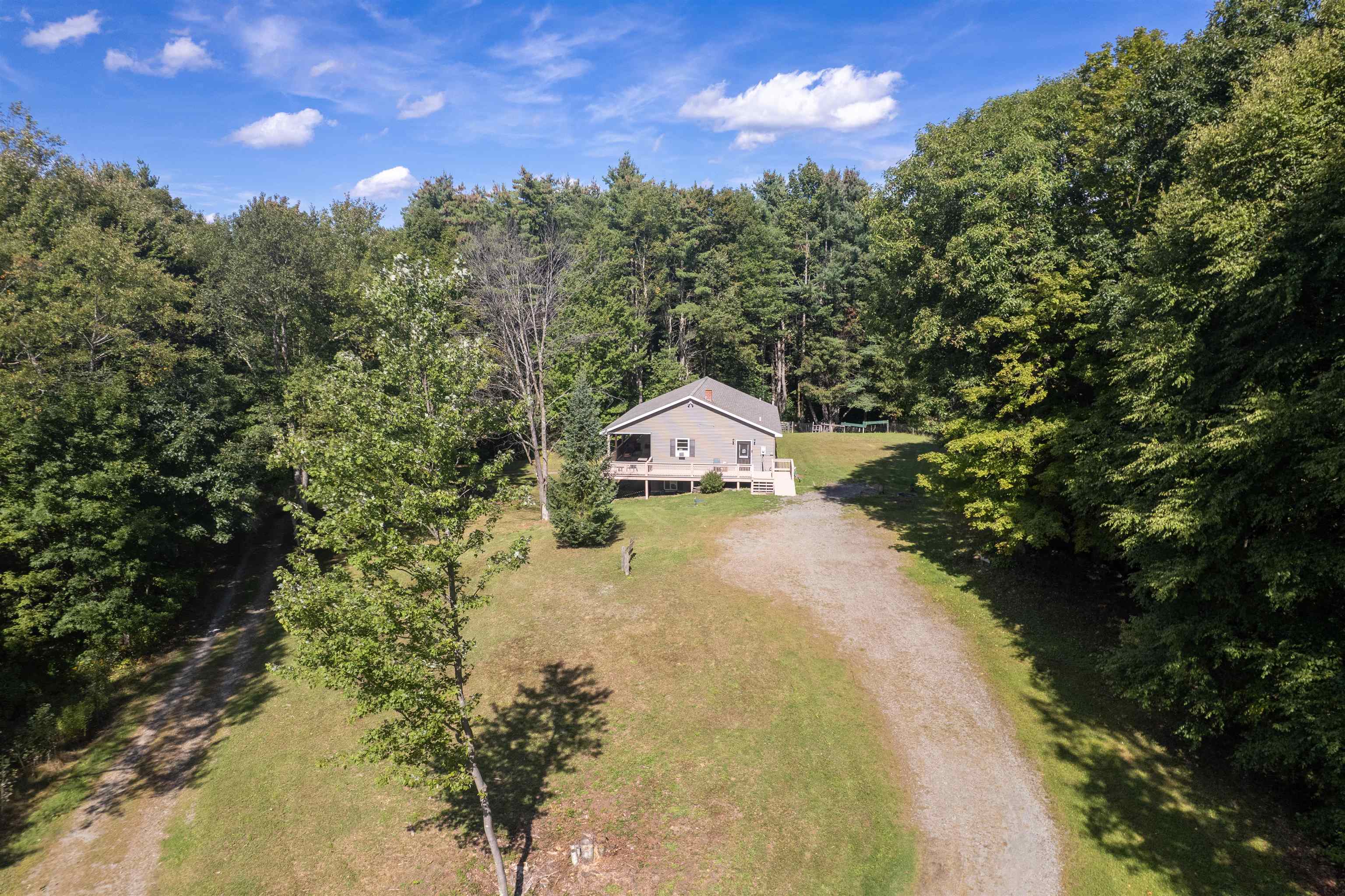 Photo 1 of Single family home for sale at 200 Chelsea Ln, Poultney, VT 05764 | MLS# 5109642 | Listing updated on 2026-09-16