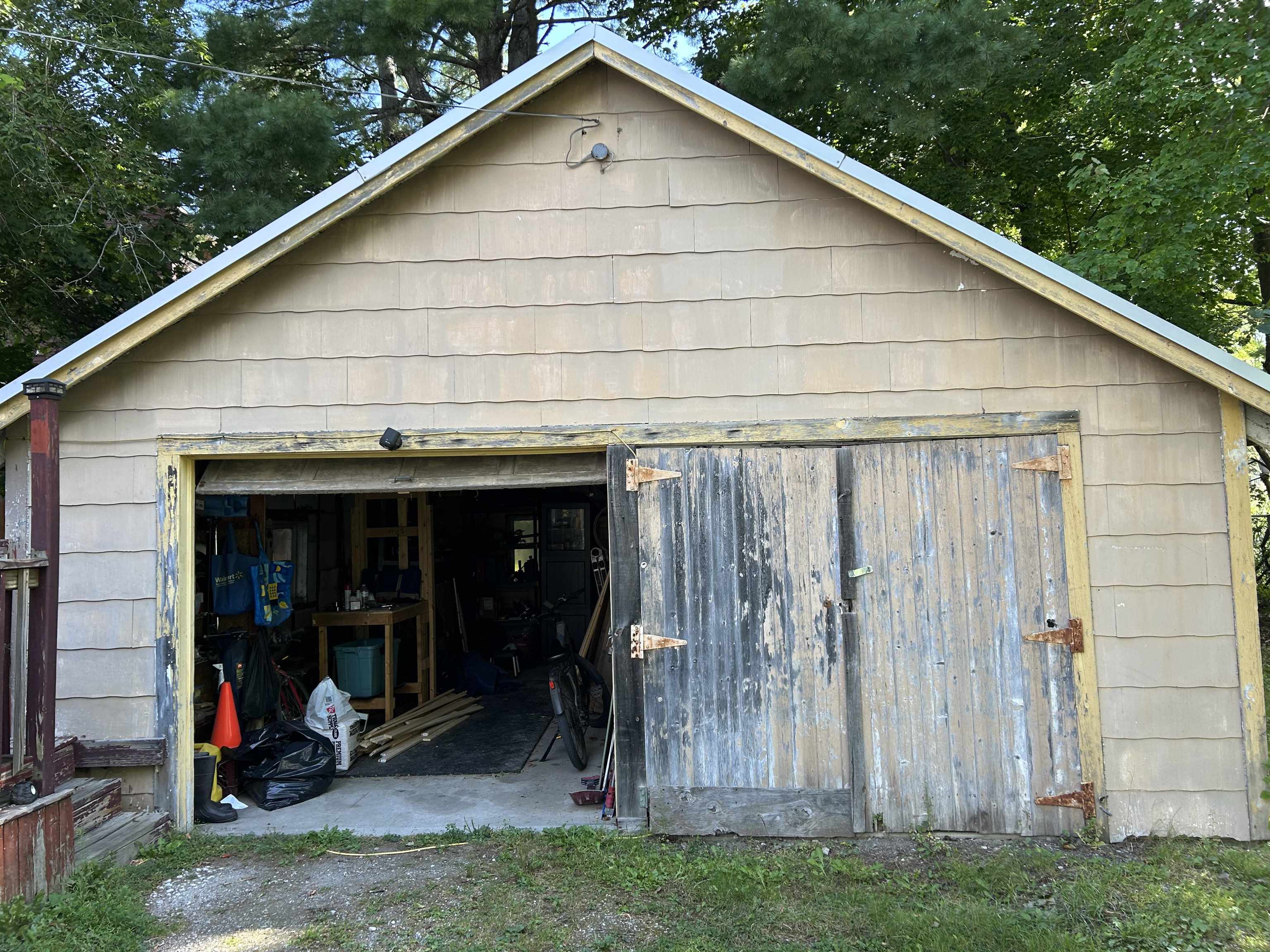Photo 2 of Single family home for sale at 144 Forest St, Rutland, VT 05701 | MLS# 5109654 | Listing updated on 2026-09-14