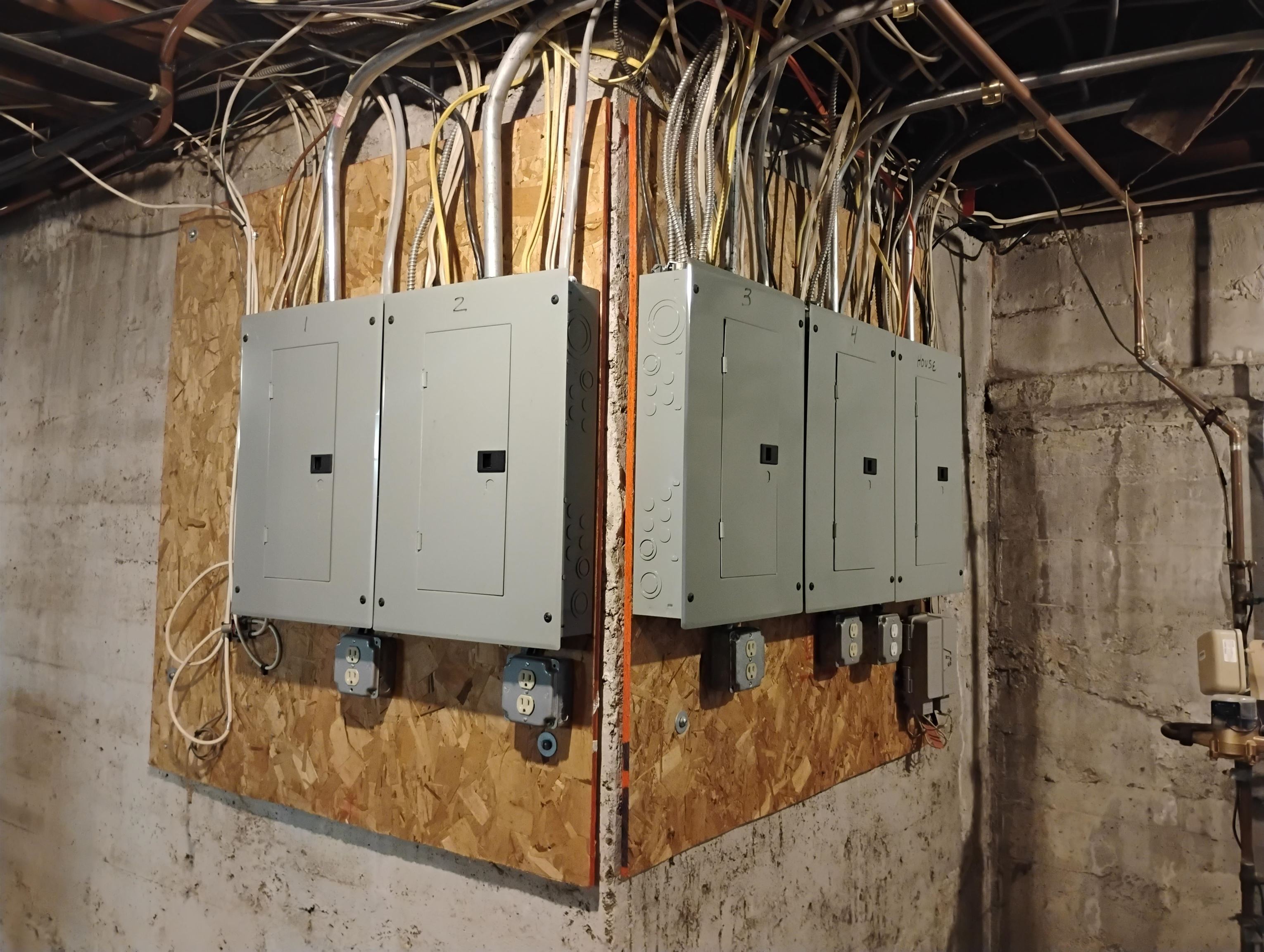 UPDATED 4 UNIT ELECTRIC PANELS & HOUSE PANEL