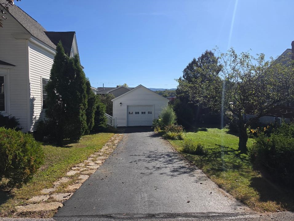 Photo 2 of Single family home for sale at 214 Sweden St, Berlin, NH 03570 | MLS# 5109829 | Listing updated on 2026-09-18