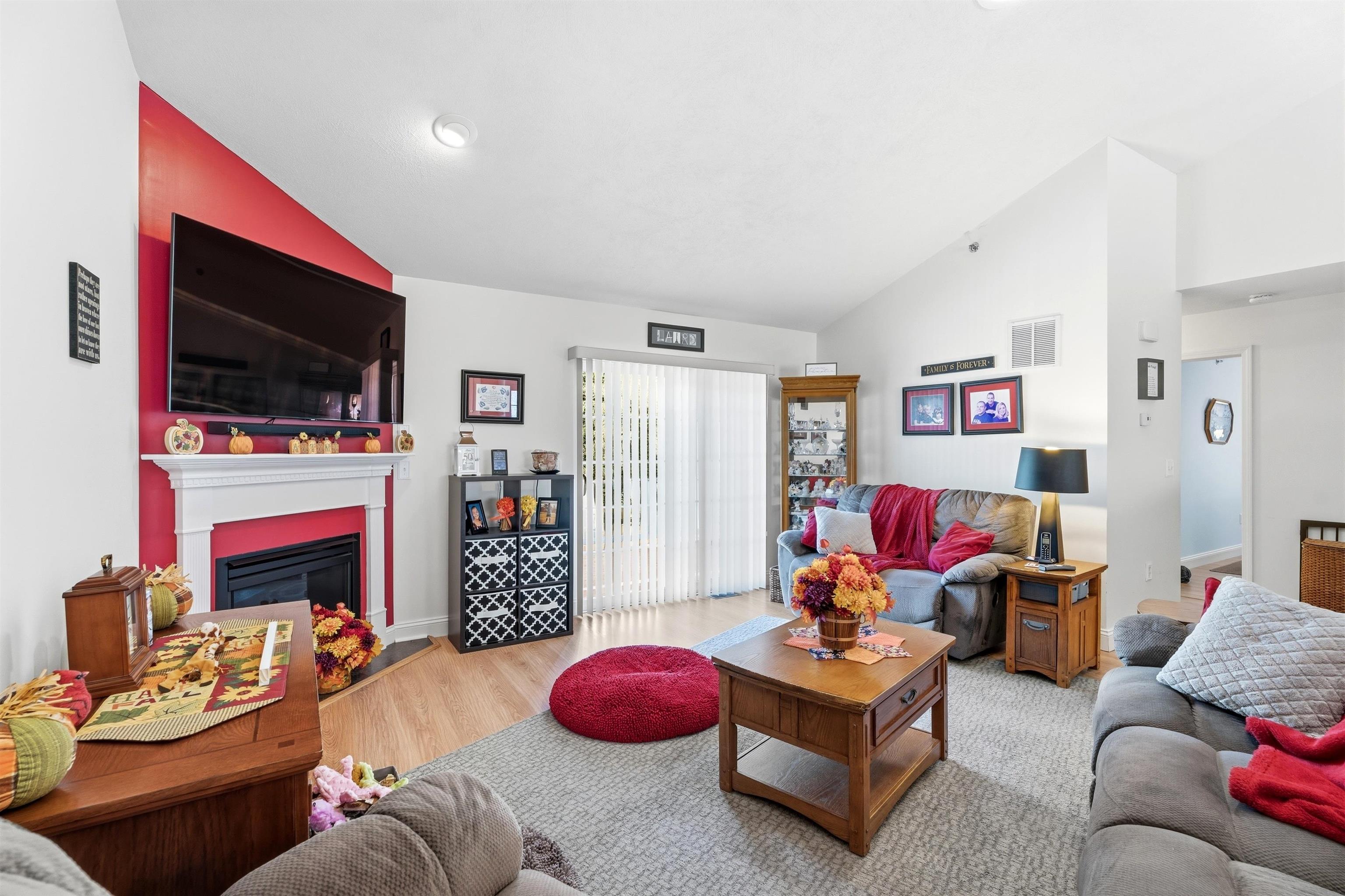 Photo 4 of Condo for sale at 23 Hall Rd, Fremont, NH 03044 | MLS# 5109849 | Listing updated on 2026-09-19