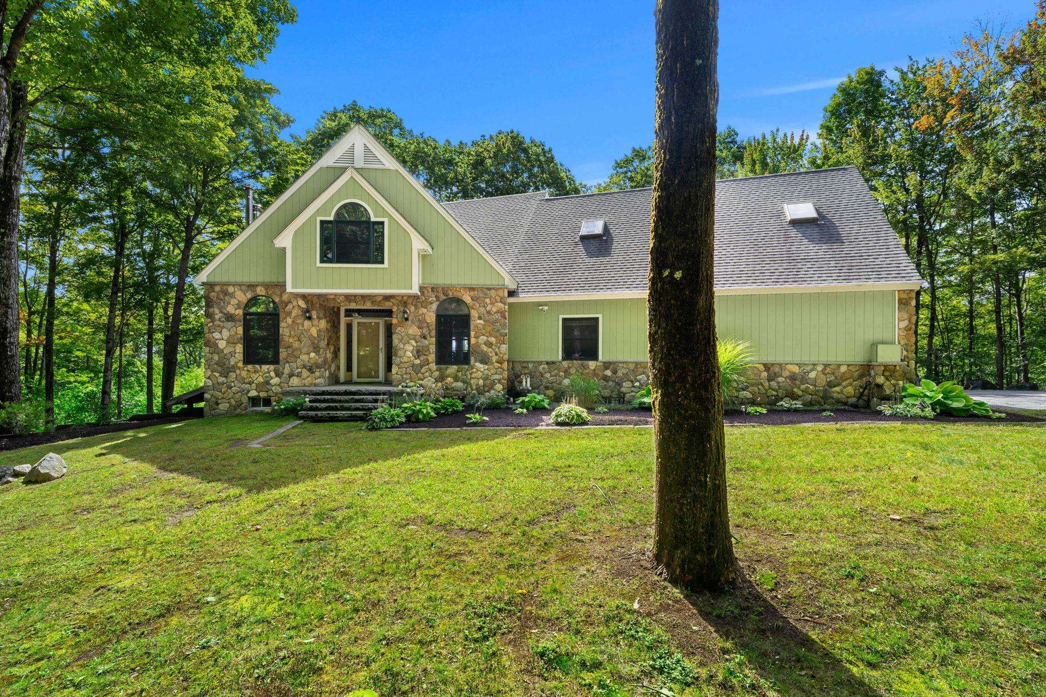 Photo 3 of Mansion for sale at 67 Old Post Rd, Newbury, NH 03255 | MLS# 5109855 | Listing updated on 2026-09-15
