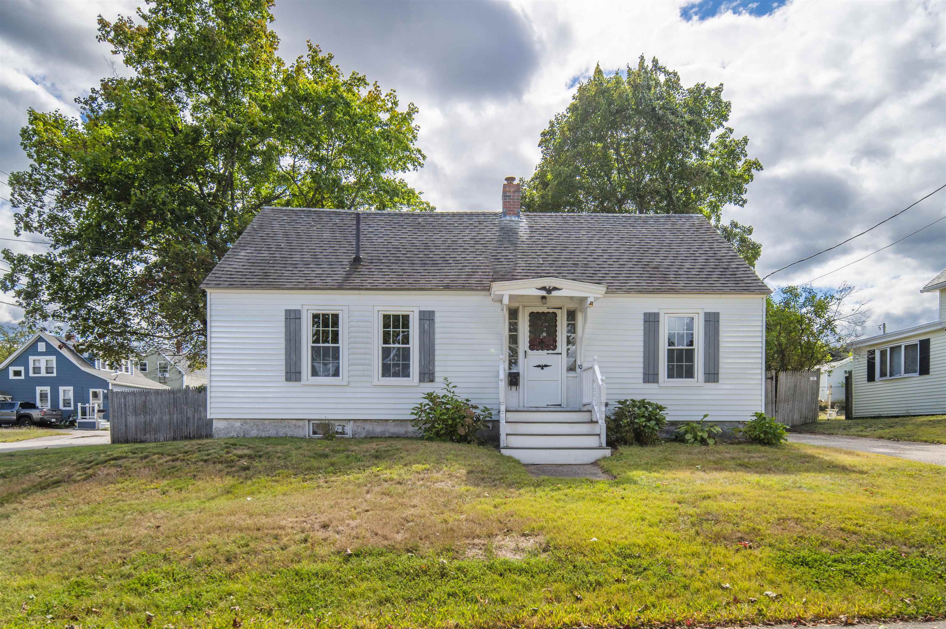 Photo 2 of Single family home for sale at 10 Sylvain St, Rochester, NH 03867 | MLS# 5109863 | Listing updated on 2026-09-16