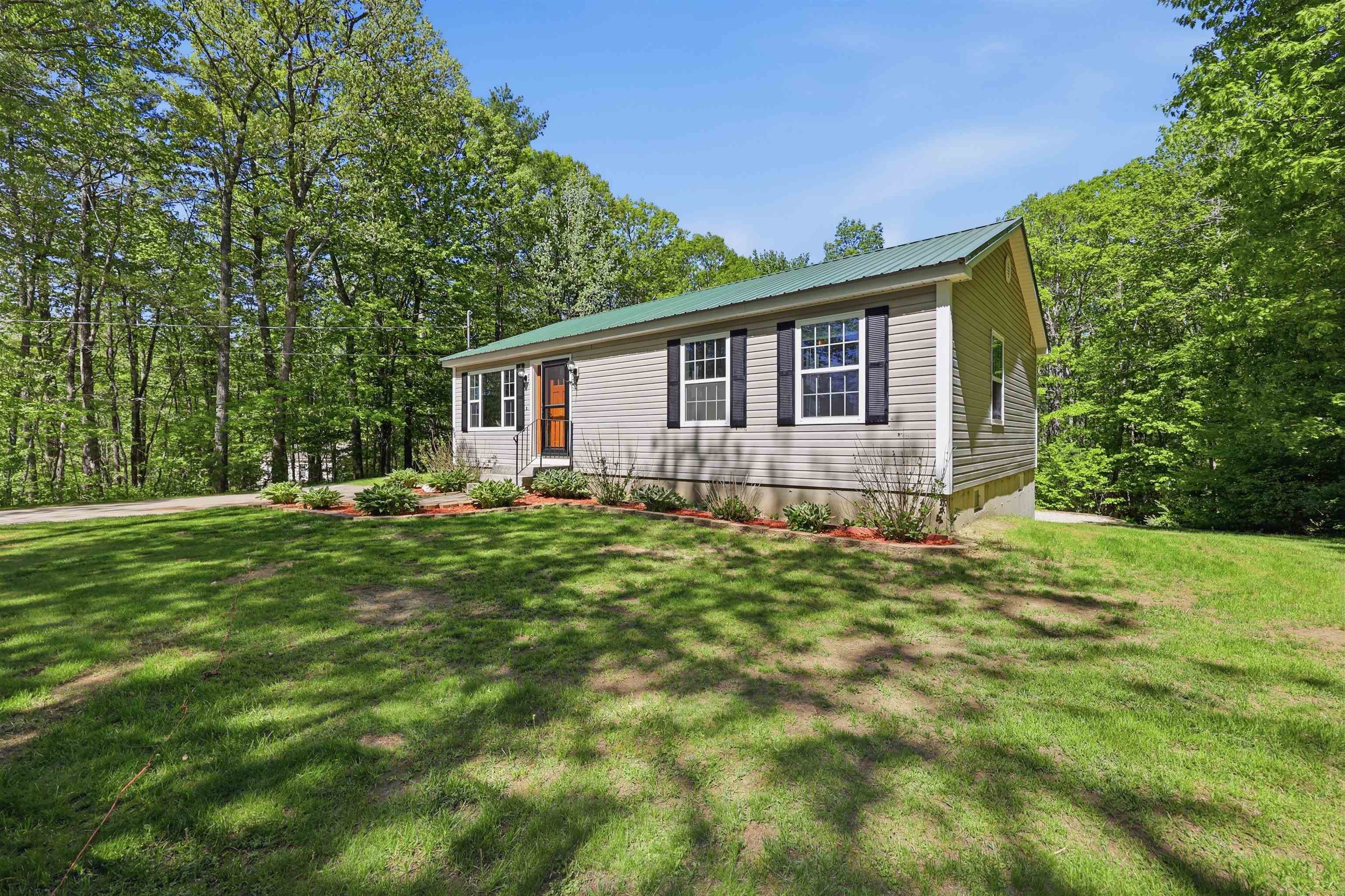 Photo 3 of Single family home for sale at 95 Castle Rock Rd, Barrington, NH 03825 | MLS# 5109884 | Listing updated on 2026-09-19