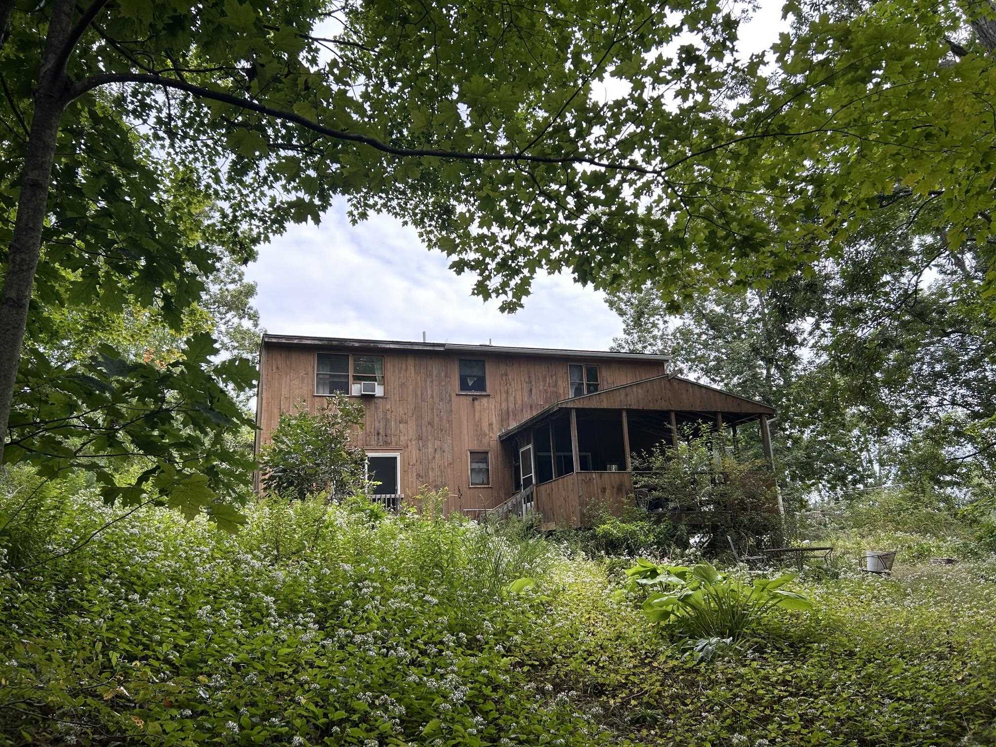Photo 2 of Single family home for sale at 2 Wild Pasture Rd, Kensington, NH 03833 | MLS# 5109894 | Listing updated on 2026-09-16