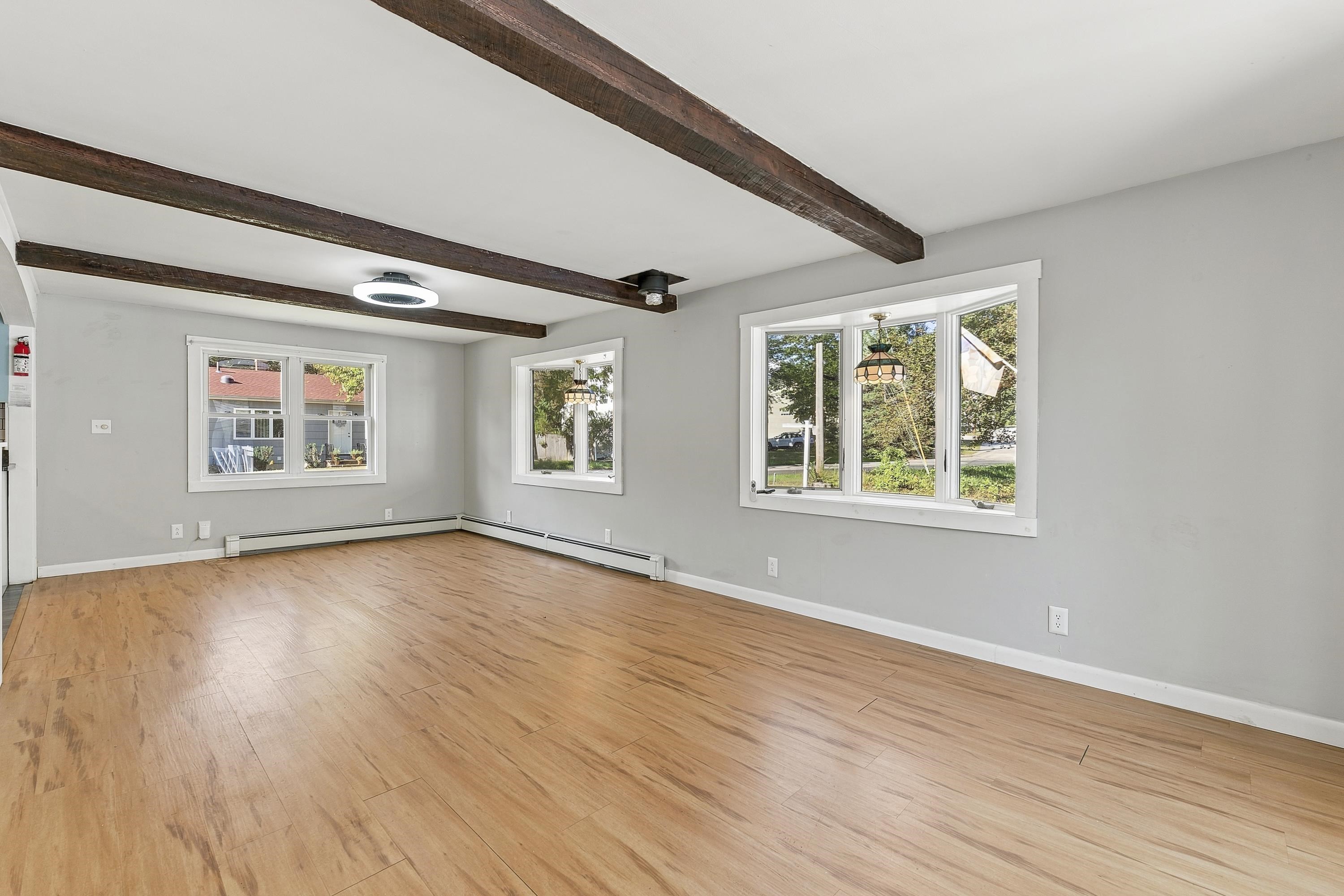 Photo 3 of Single family home for sale at 4 Pearl St, Somersworth, NH 03878 | MLS# 5109910 | Listing updated on 2026-09-18