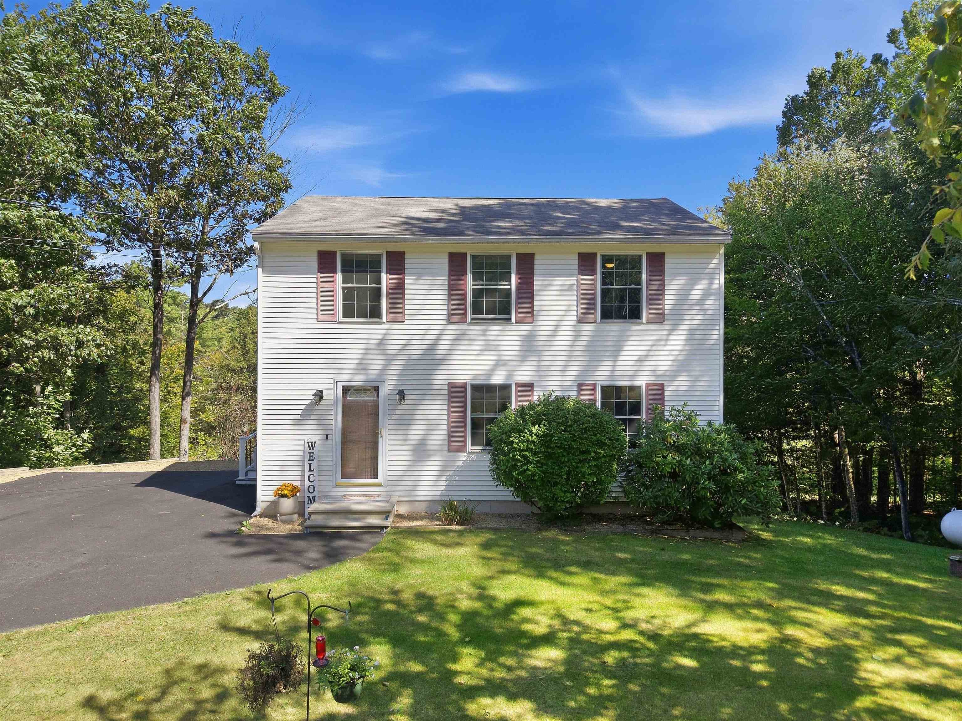 Photo 1 of Single family home for sale at 71 Jefferson Dr, Hillsborough, NH 03244 | MLS# 5109949 | Listing updated on 2026-09-18