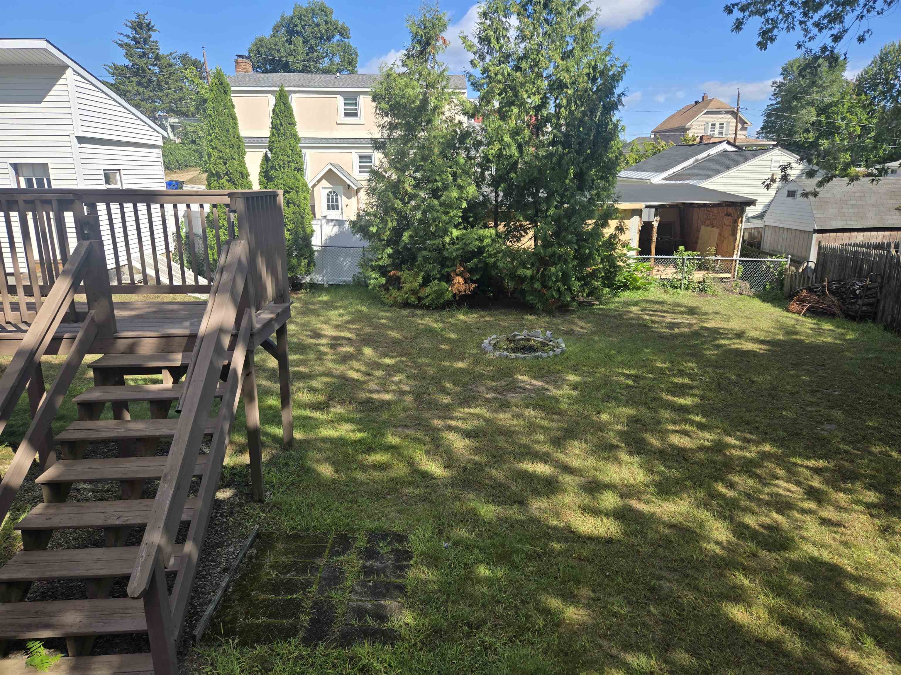 Photo 3 of Multi family home for sale at 32 Mitchell St, Manchester, NH 03103 | MLS# 5109974 | Listing updated on 2026-09-18