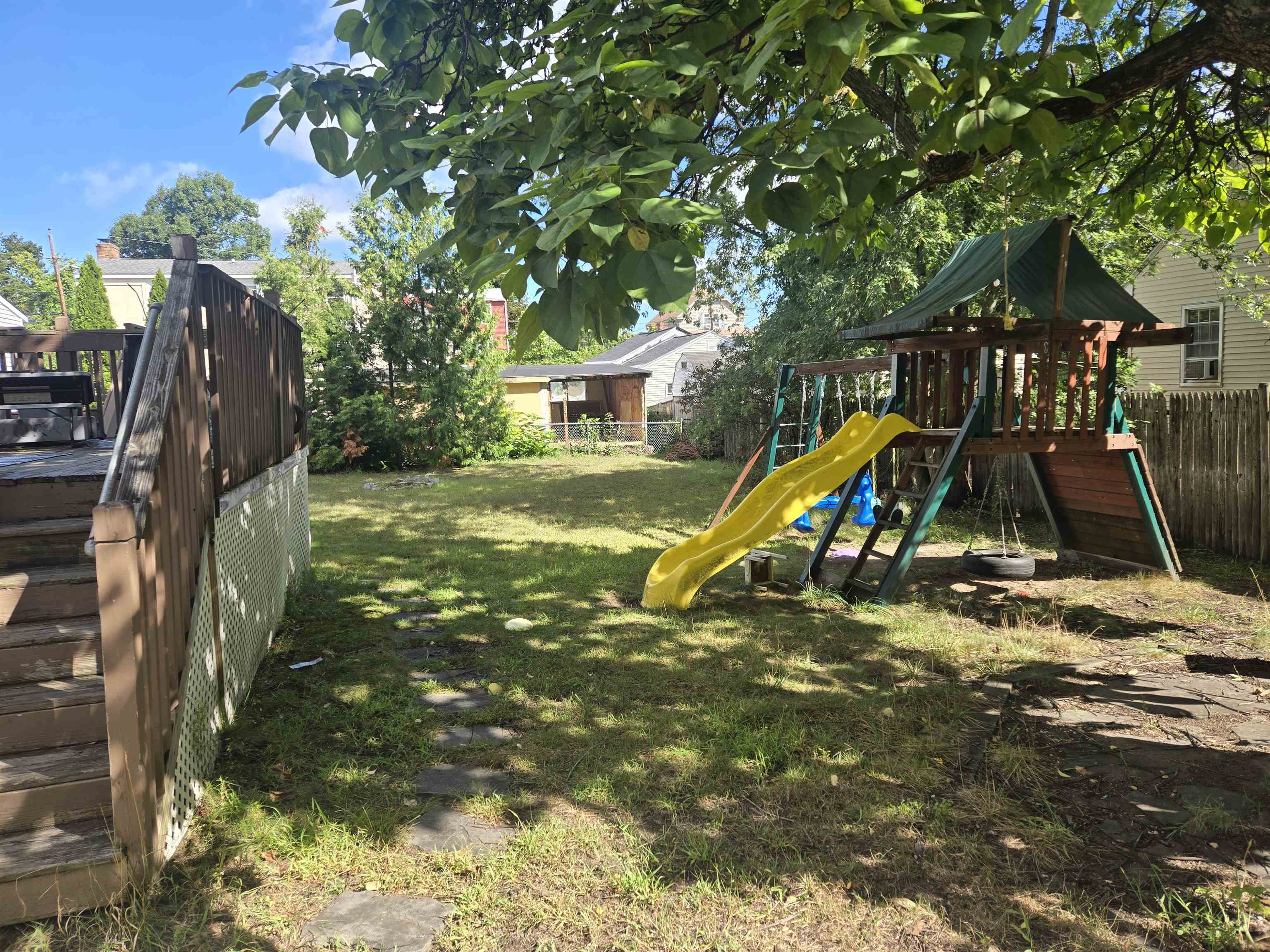 Photo 3 of Multi family home for sale at 32 Mitchell St, Manchester, NH 03103 | MLS# 5109974 | Listing updated on 2026-09-18