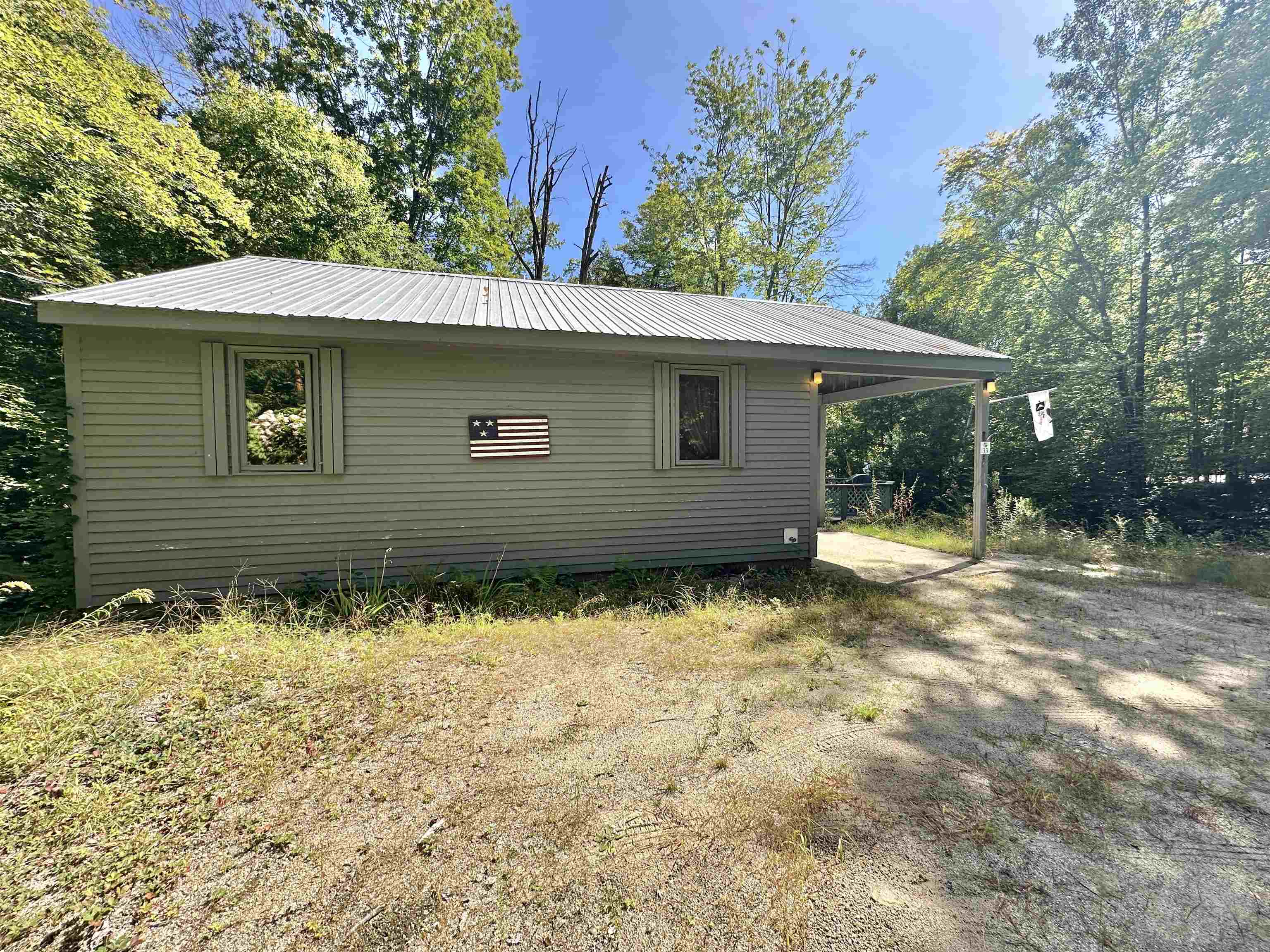 Photo 4 of Single family home for sale at 33 Little Shore Dr, Madison, NH 03849 | MLS# 5109976 | Listing updated on 2026-09-19