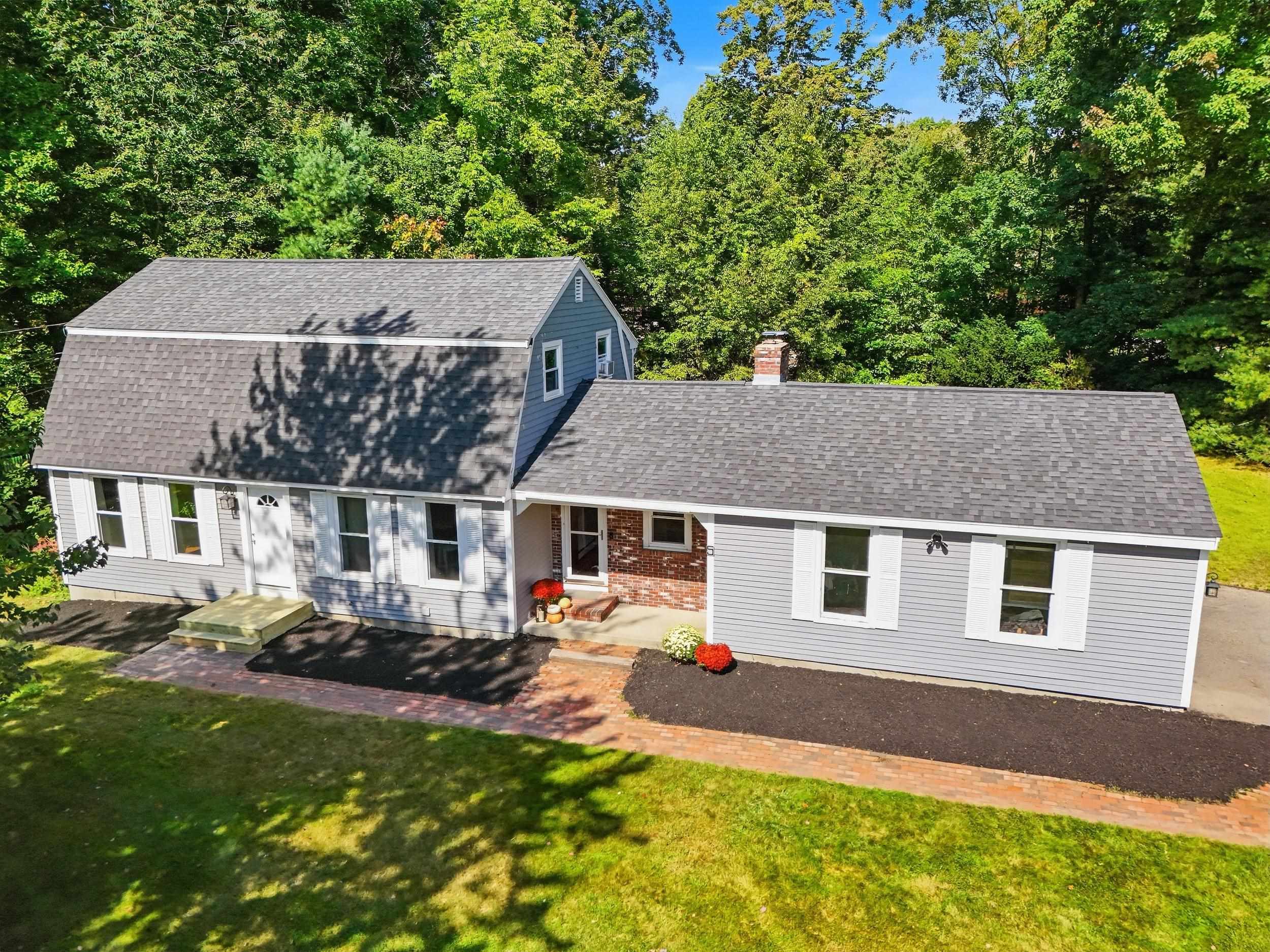 Photo 2 of Single family home for sale at 5 Arrowhead Rd, Derry, NH 03038 | MLS# 5109986 | Listing updated on 2026-09-18
