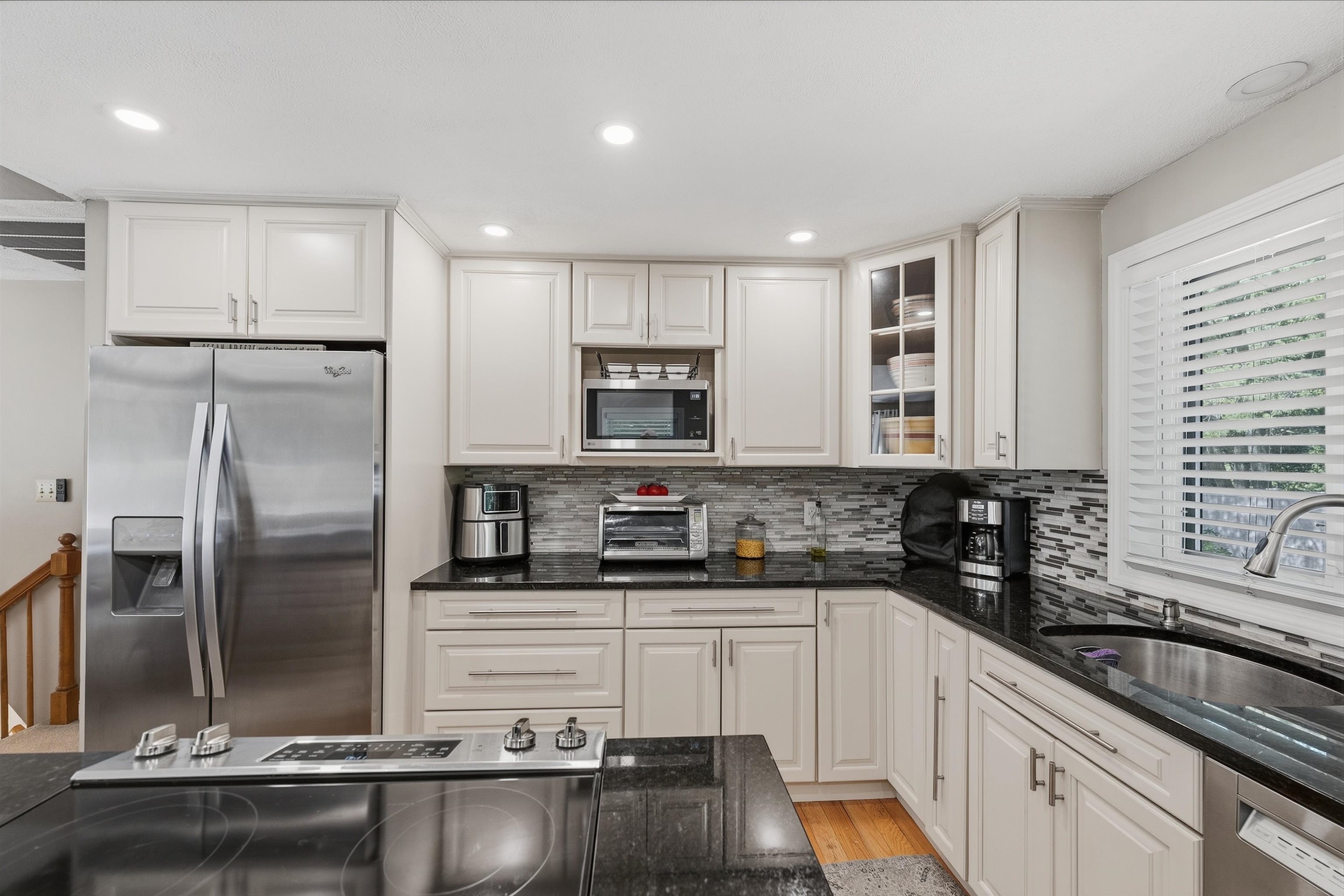 7 Bancroft Road, Londonderry, NH photo 5
