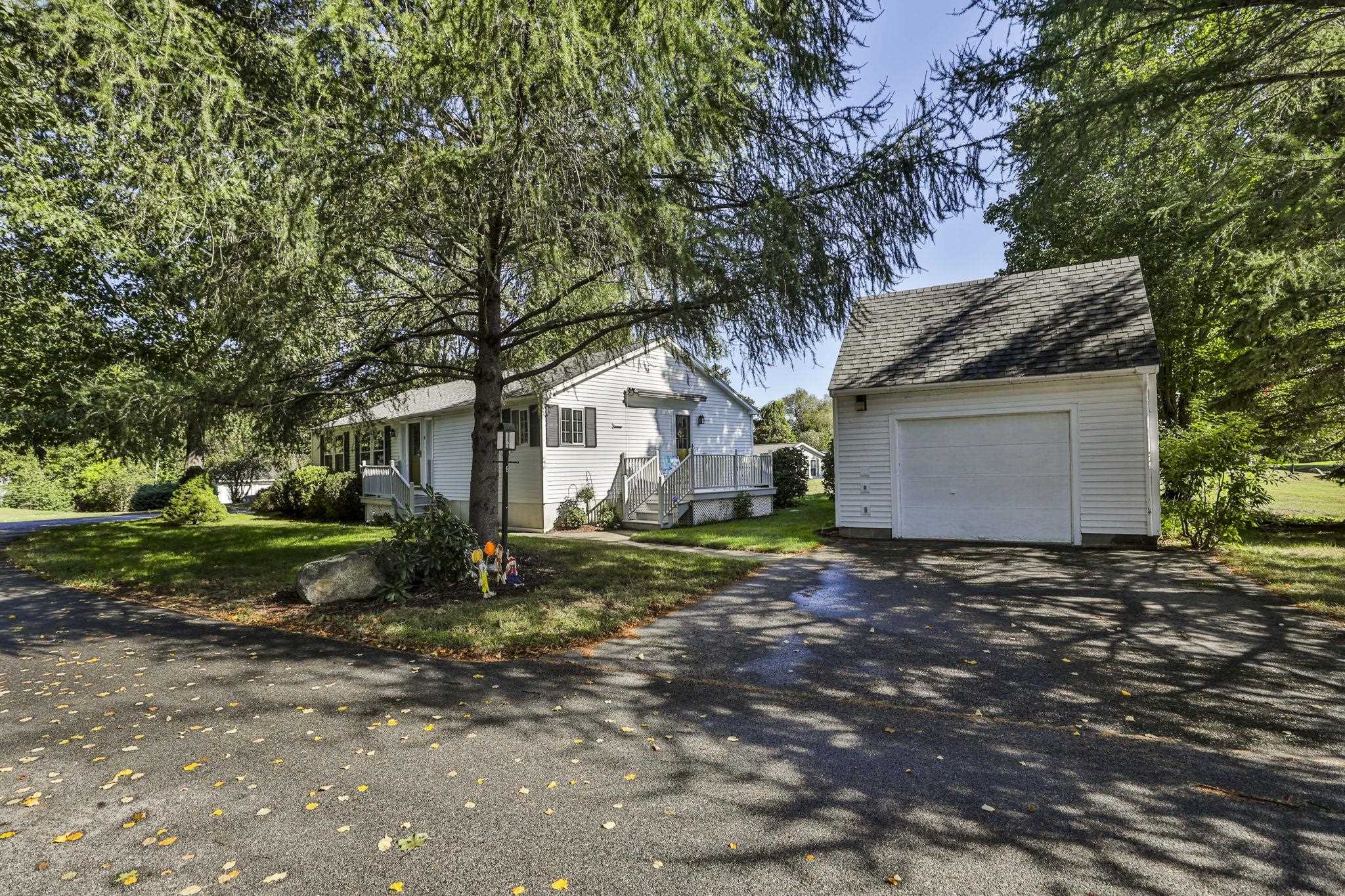 8 Aberdeen Drive, Stratham, NH photo 2
