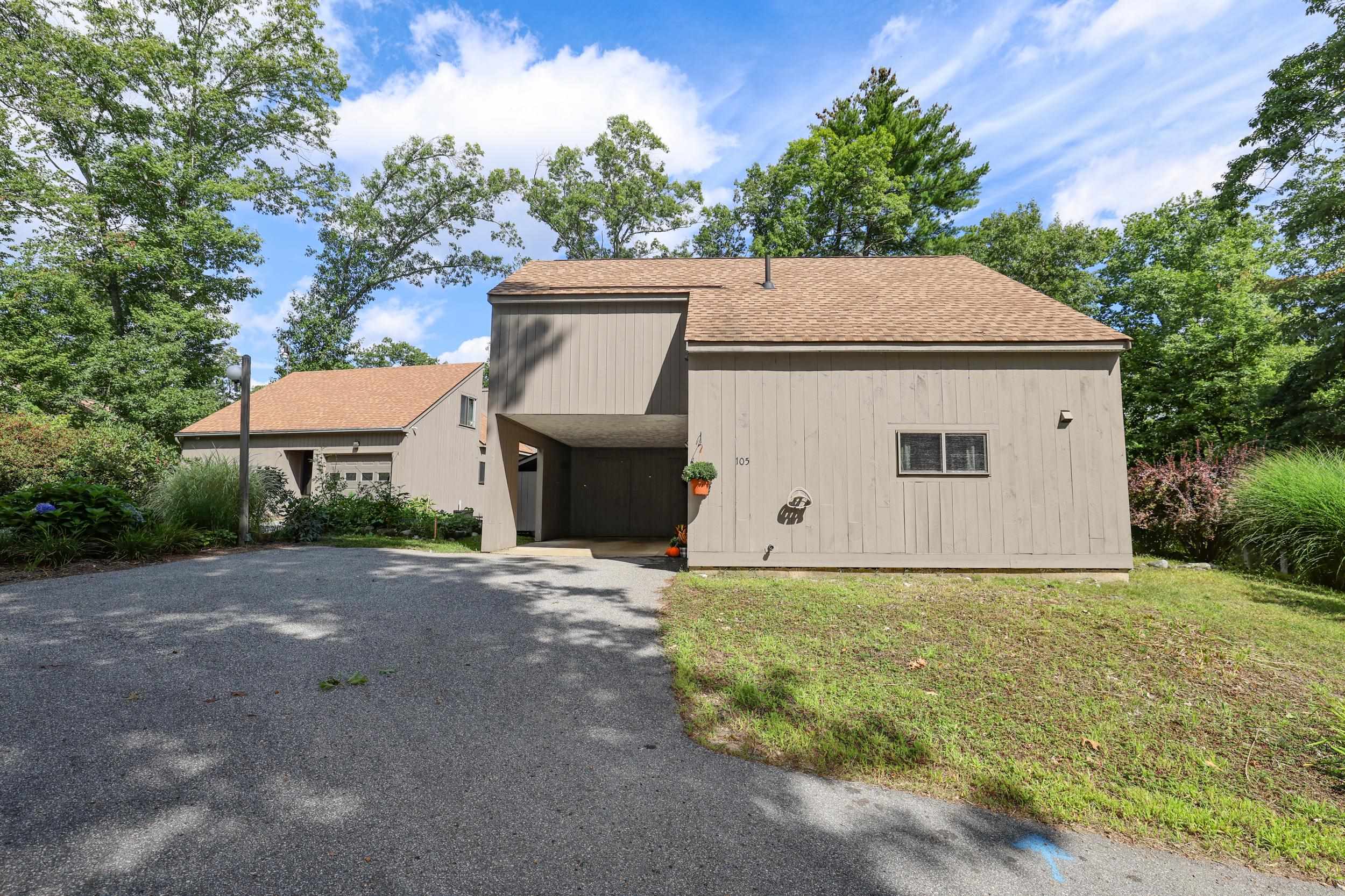 105 Coburn Woods Drive, Nashua, NH photo 3