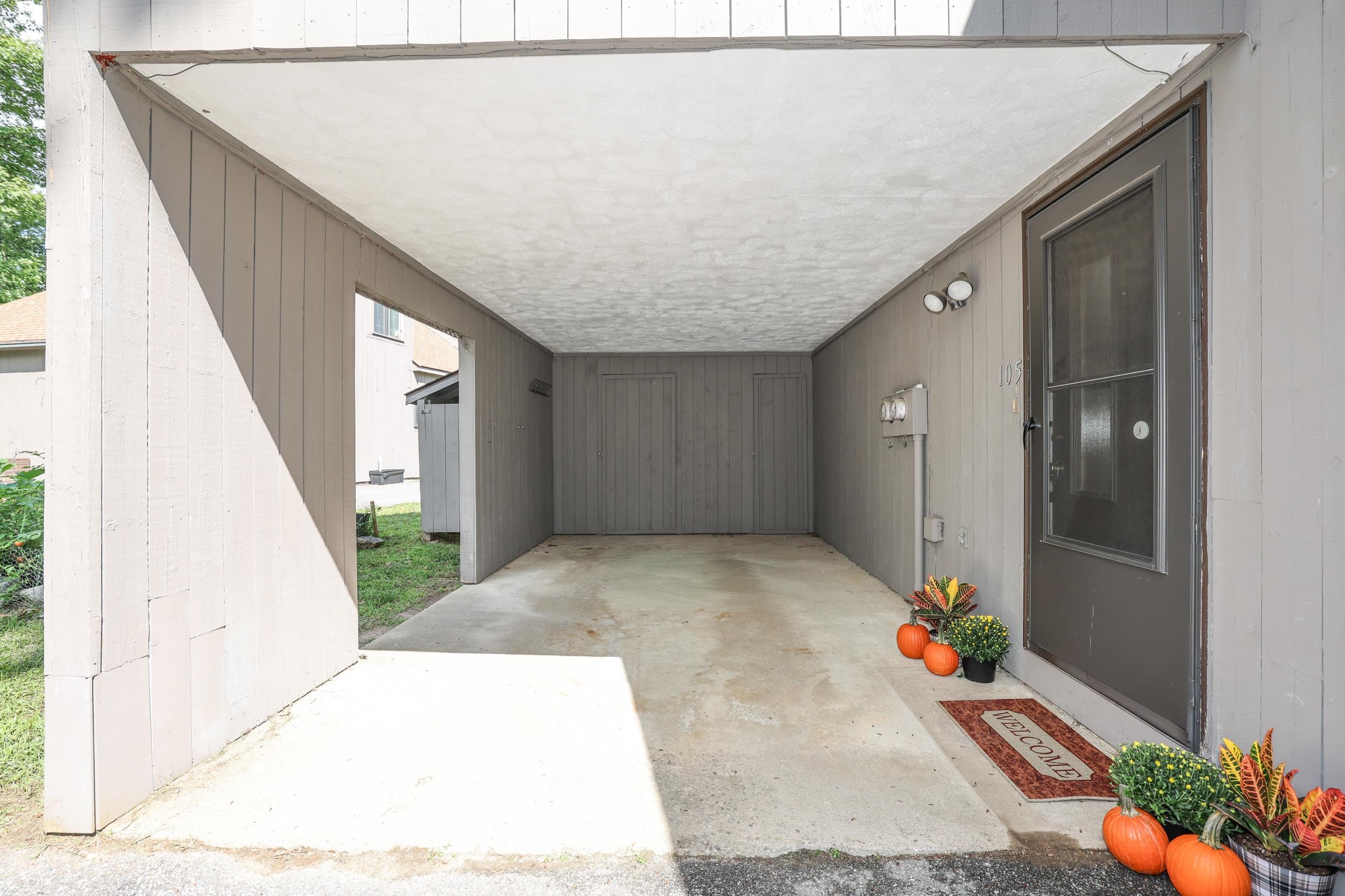 105 Coburn Woods Drive, Nashua, NH photo 4