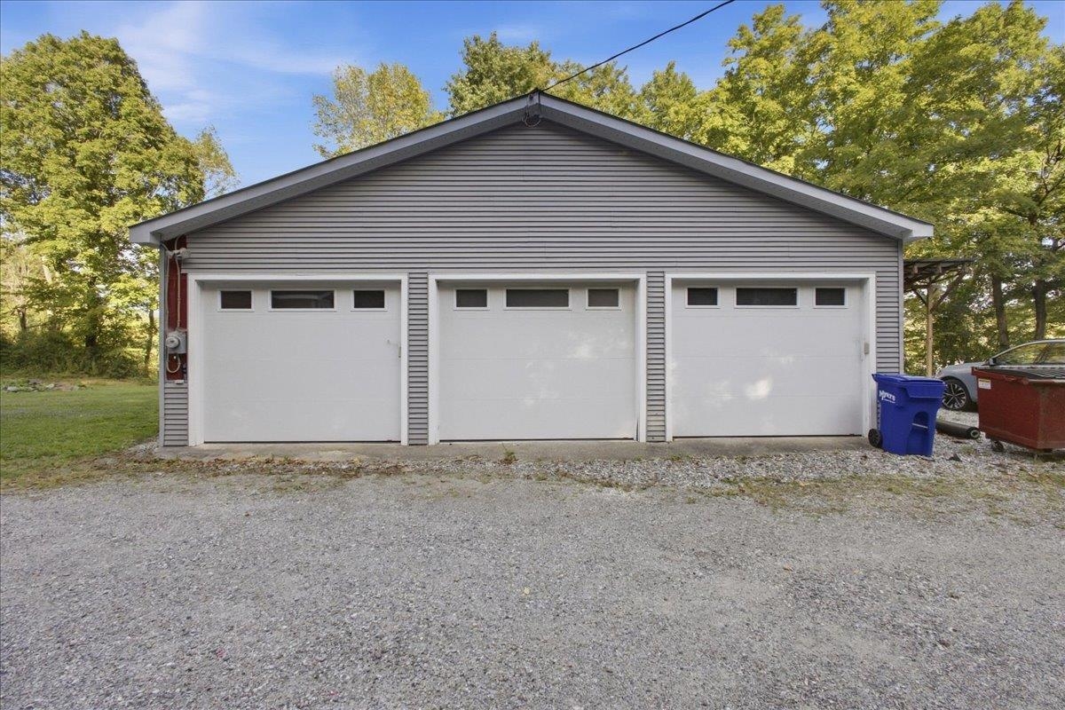 Photo 2 of Single family home for sale at 3529 Hinesburg Rd, Charlotte, VT 05445 | MLS# 5110082 | Listing updated on 2026-09-18