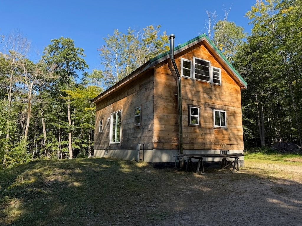 Photo 2 of Single family home for sale at 275 Ossipee Mountain Rd, Center Ossipee, NH 03814 | MLS# 5110090 | Listing updated on 2026-09-16