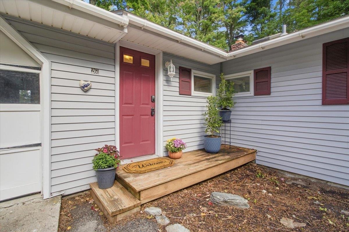 Photo 3 of Single family home for sale at 261 Skyboro Rd, Pownal, VT 05261 | MLS# 5110100 | Listing updated on 2026-09-19