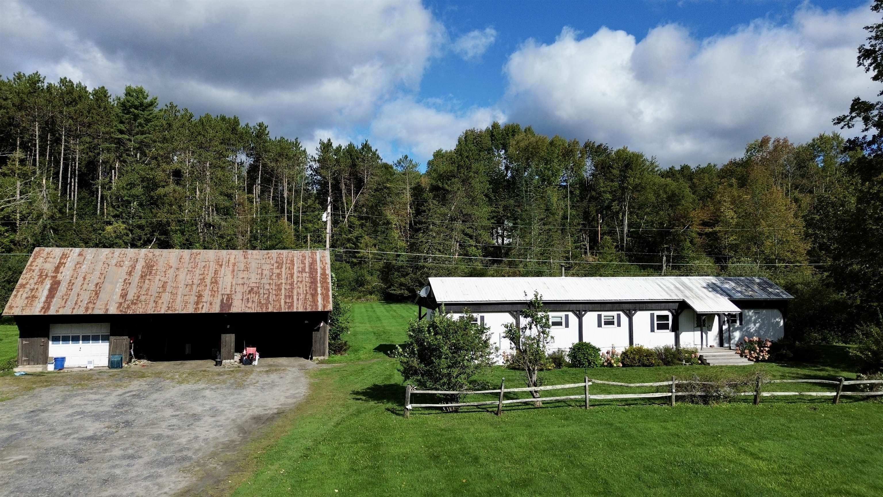 Photo 3 of Manufactured home for sale at 5556 W Woodstock Rd, Woodstock, VT 05091 | MLS# 5110107 | Listing updated on 2026-09-16