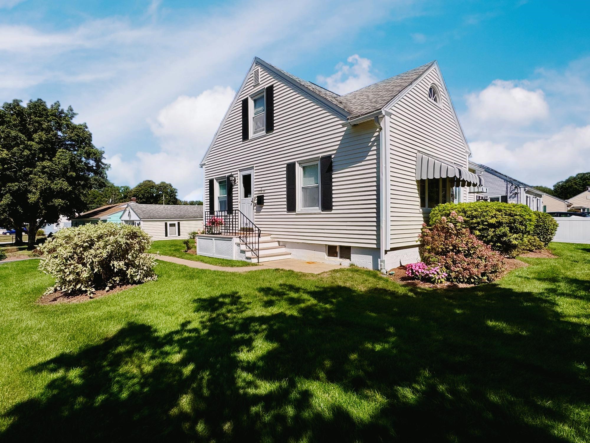 Photo 3 of Single family home for sale at 11 Victor Ave, Nashua, NH 03060 | MLS# 5110128 | Listing updated on 2026-09-18