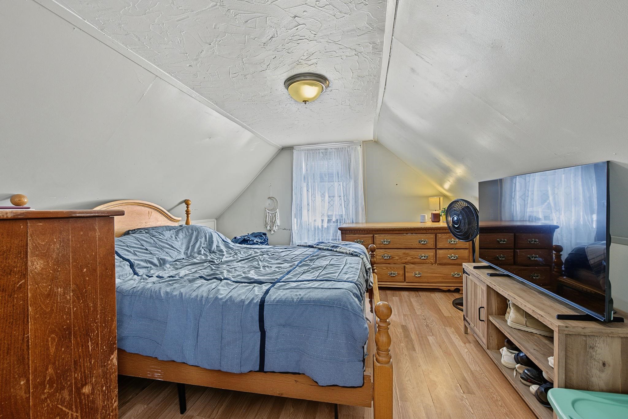 Photo 4 of Single family home for sale at 29 Ferry St, Allenstown, NH 03275 | MLS# 5110130 | Listing updated on 2026-09-16